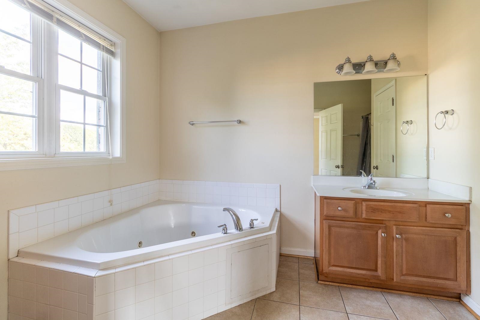 516 Tyler Avenue Radford VA 24141