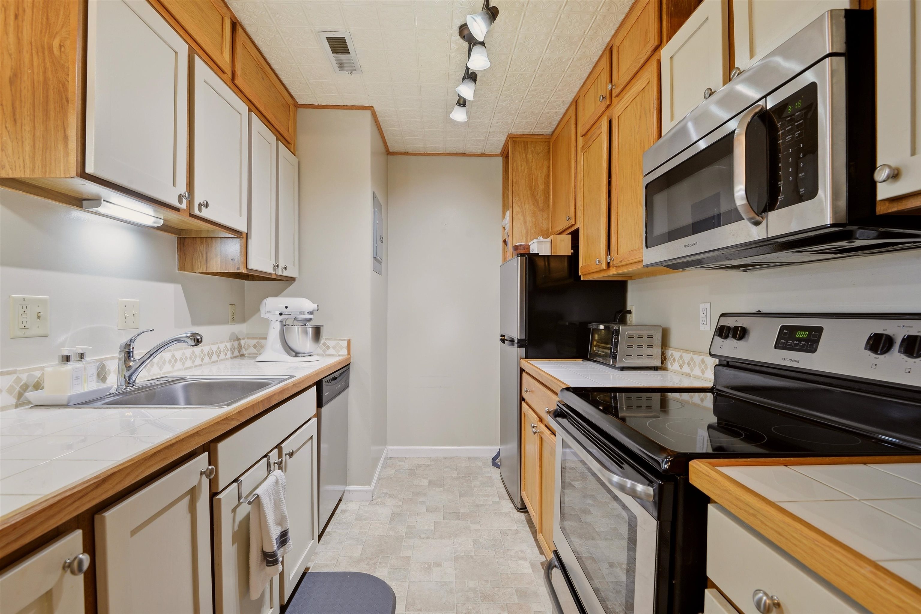 1400 Cedar Ridge Drive Radford VA 24141
