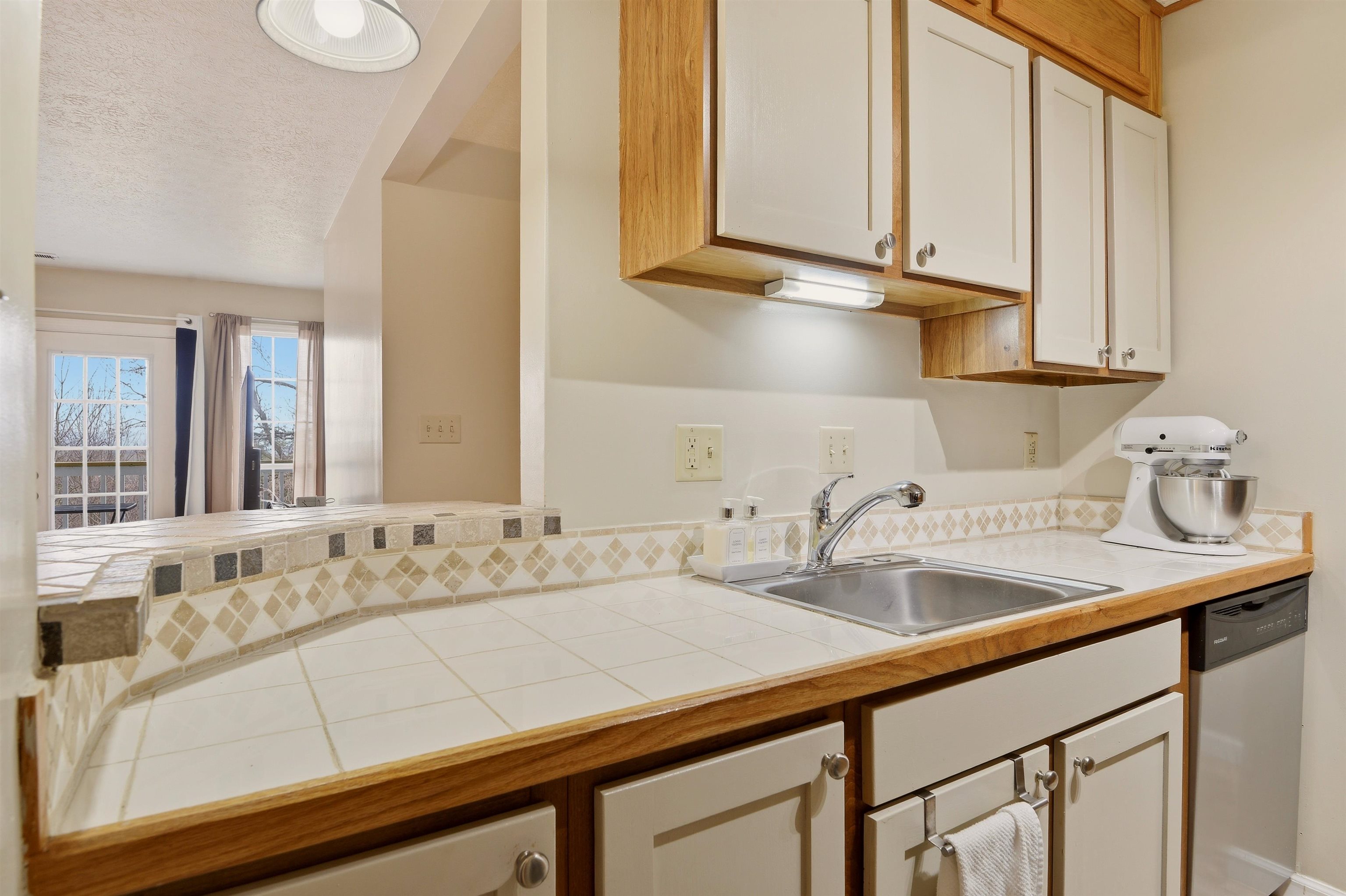 1400 Cedar Ridge Drive Radford VA 24141