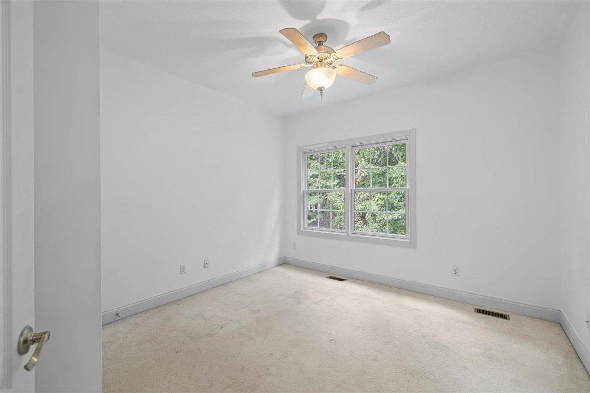 2542 Blossom Trail W Blacksburg VA 24060