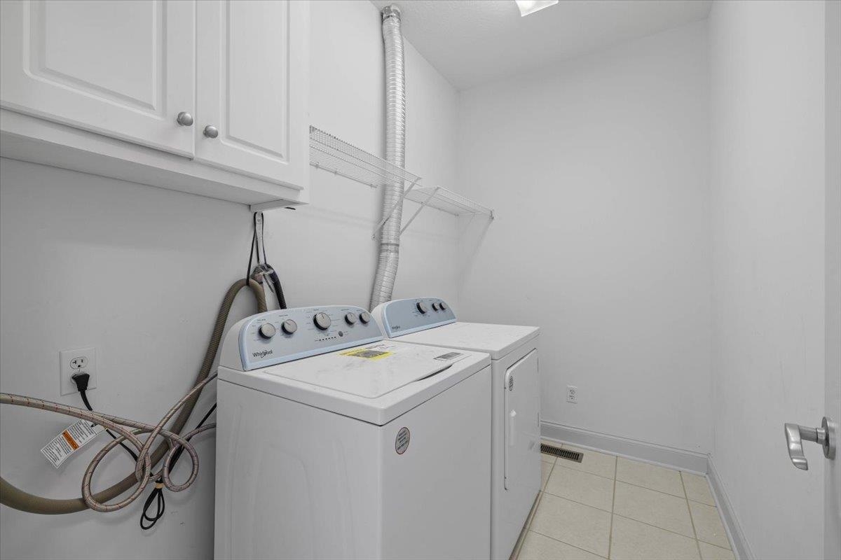 2542 Blossom Trail W Blacksburg VA 24060