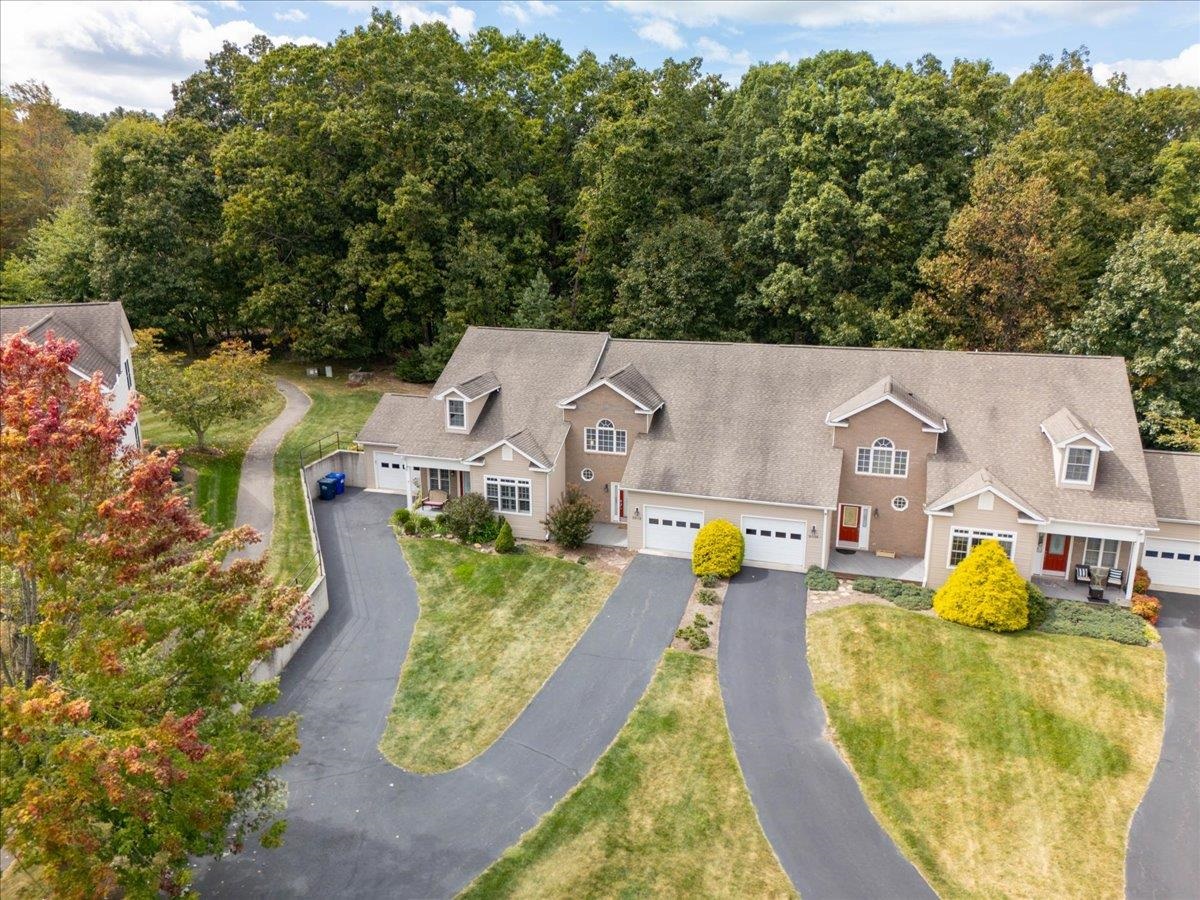 2542 Blossom Trail W Blacksburg VA 24060