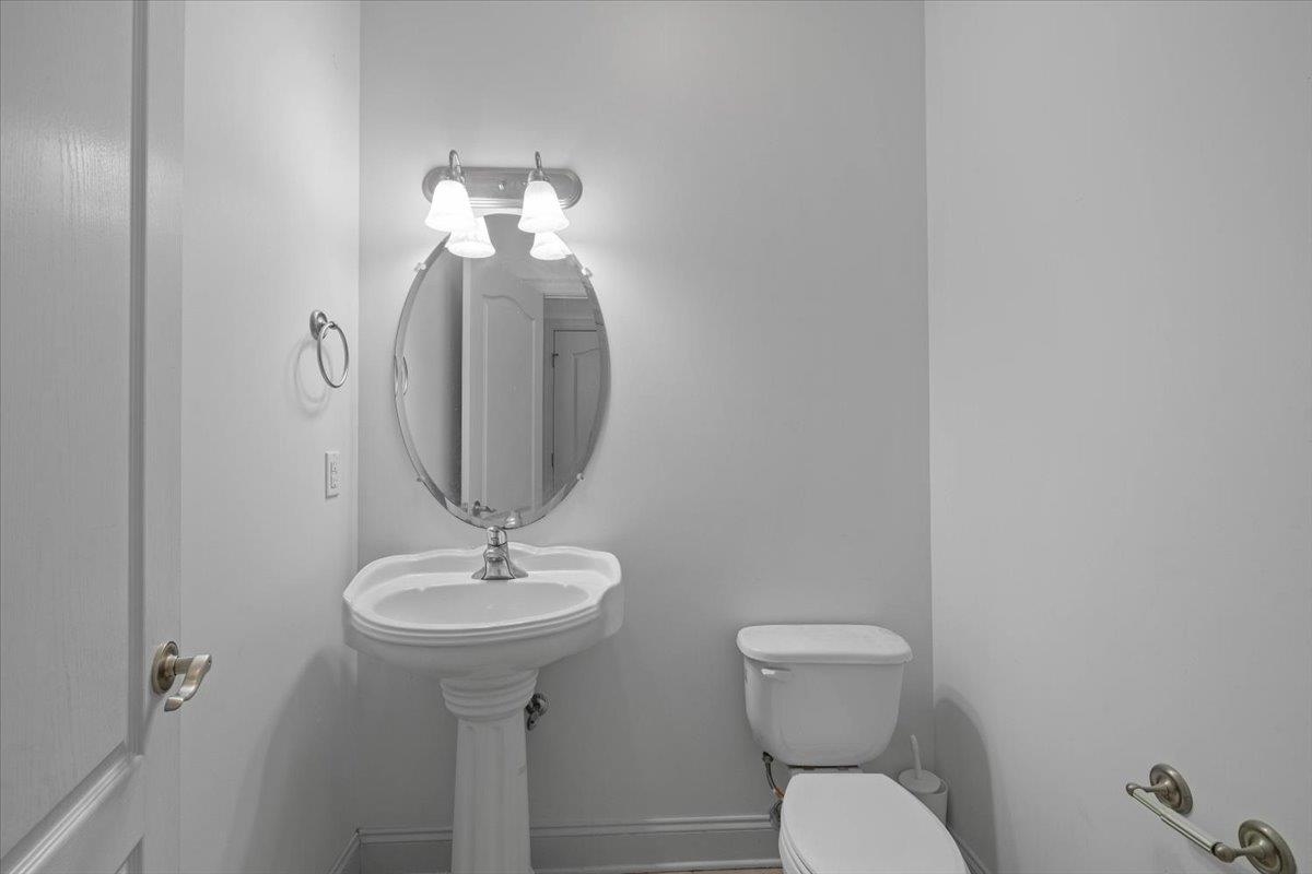 2542 Blossom Trail W Blacksburg VA 24060