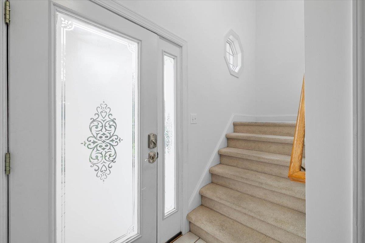 2542 Blossom Trail W Blacksburg VA 24060