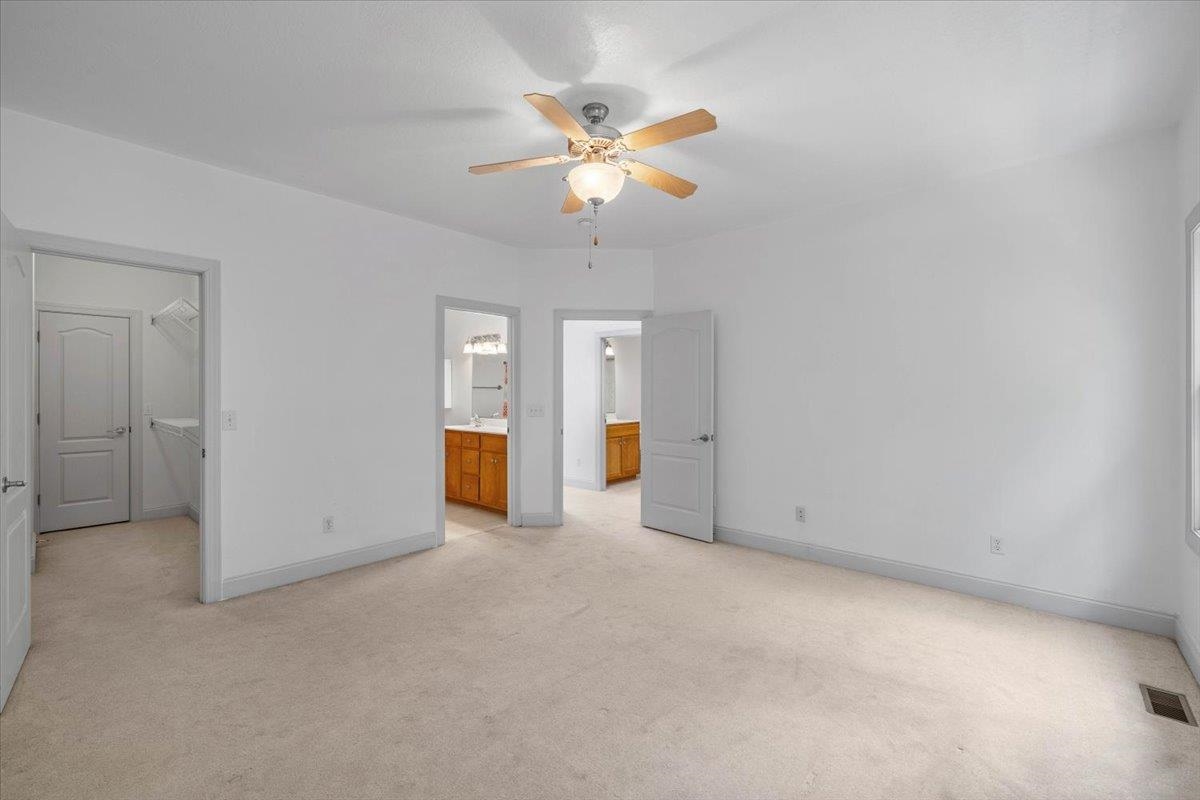 2542 Blossom Trail W Blacksburg VA 24060