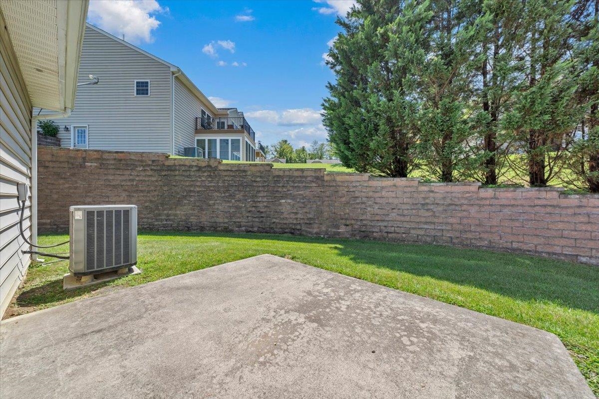 255 Slate Creek Drive NW Christiansburg VA 24073