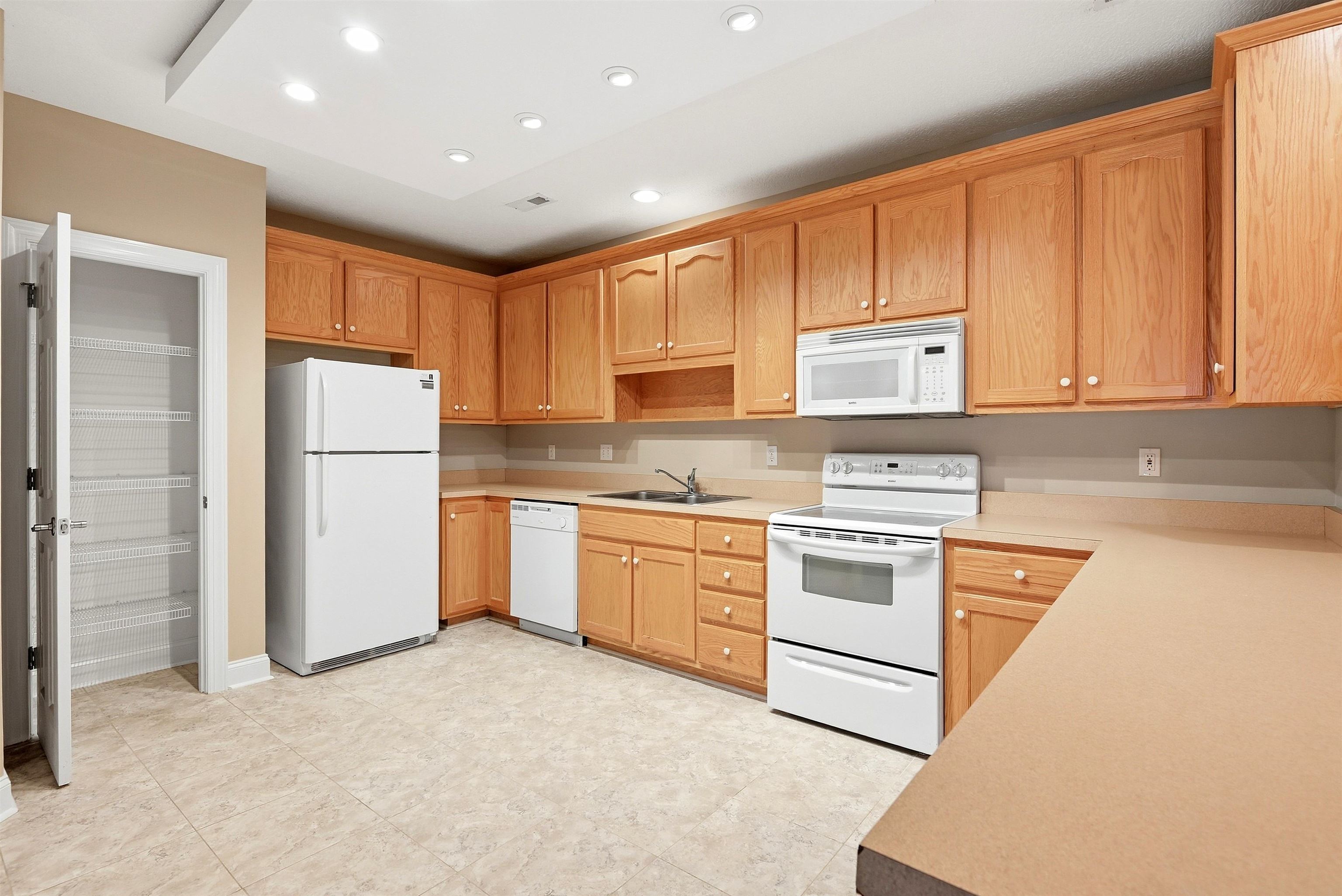 2522 Blossom Trail W Blacksburg VA 24060