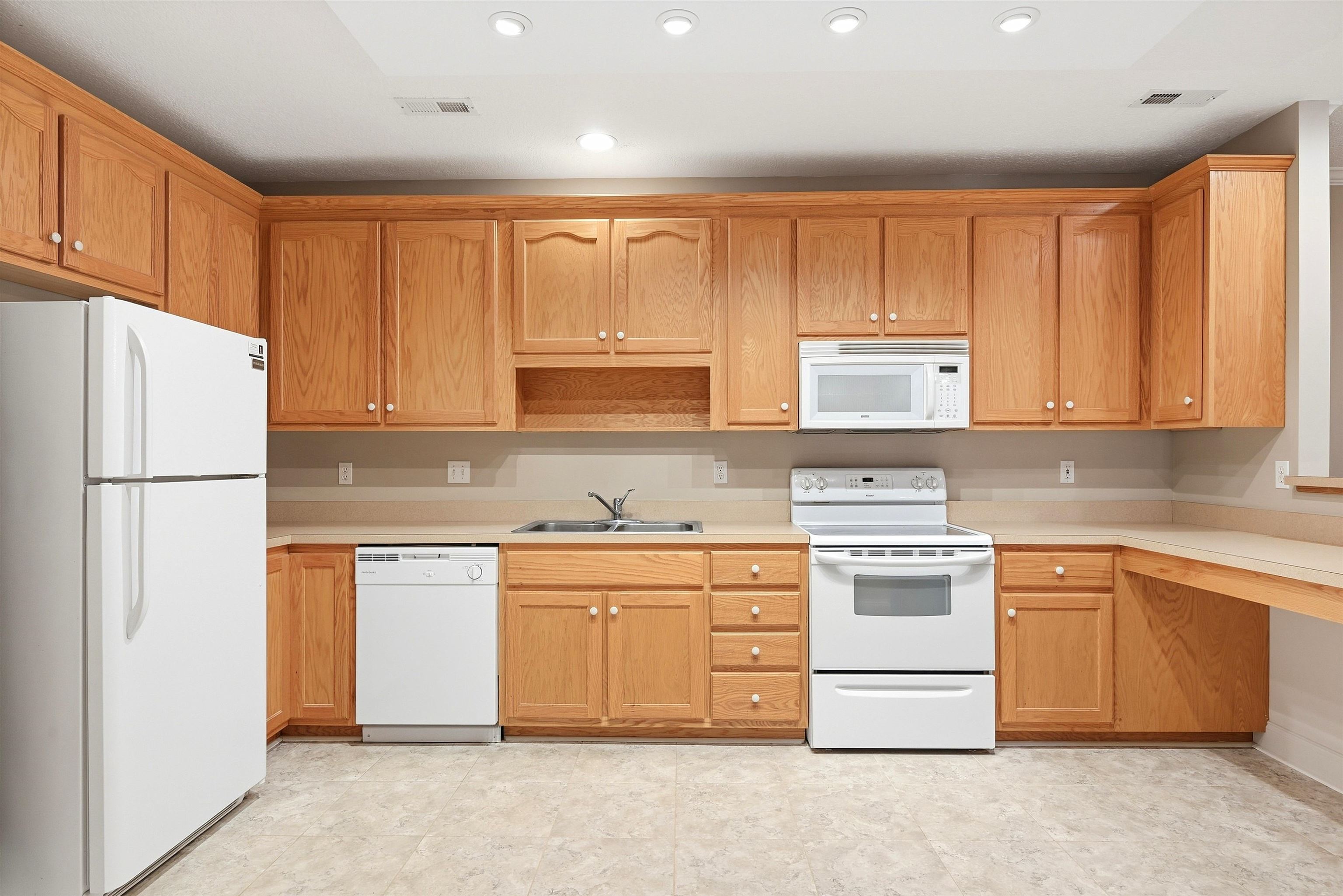 2522 Blossom Trail W Blacksburg VA 24060