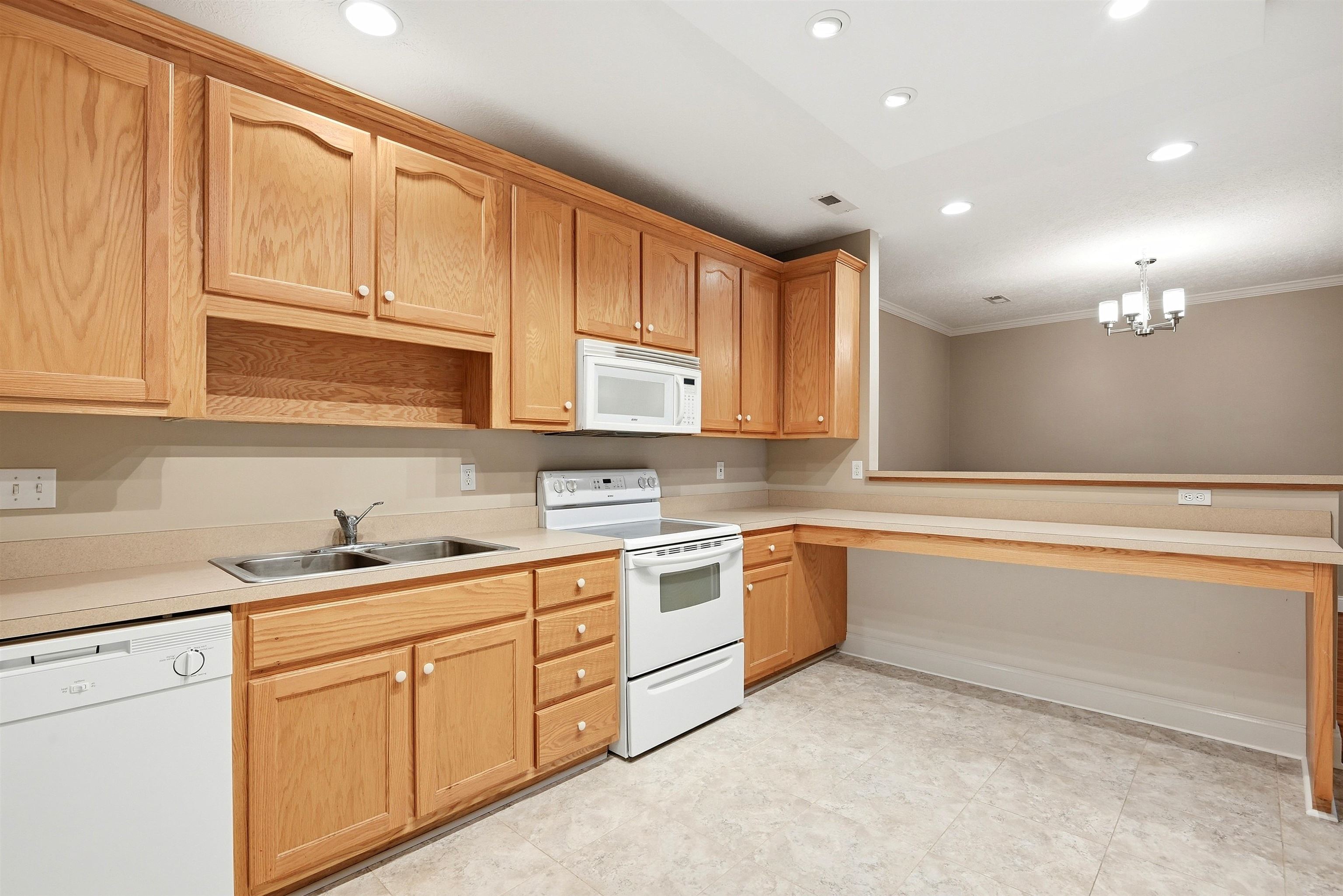 2522 Blossom Trail W Blacksburg VA 24060