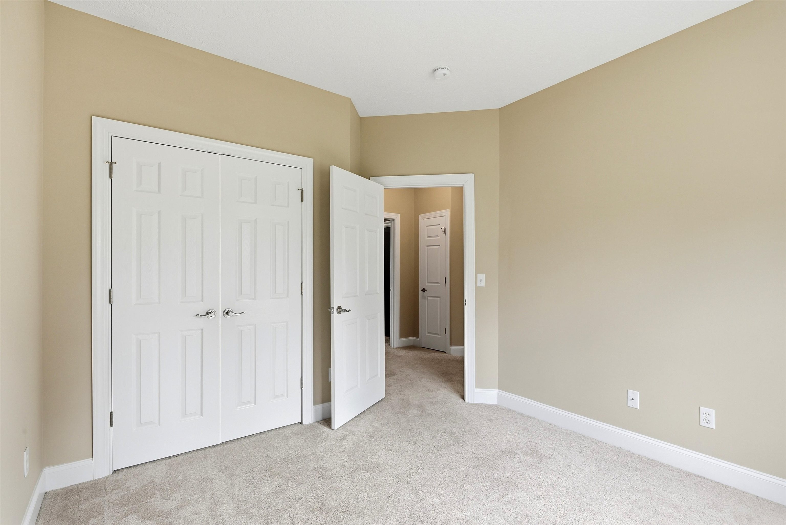 2522 Blossom Trail W Blacksburg VA 24060