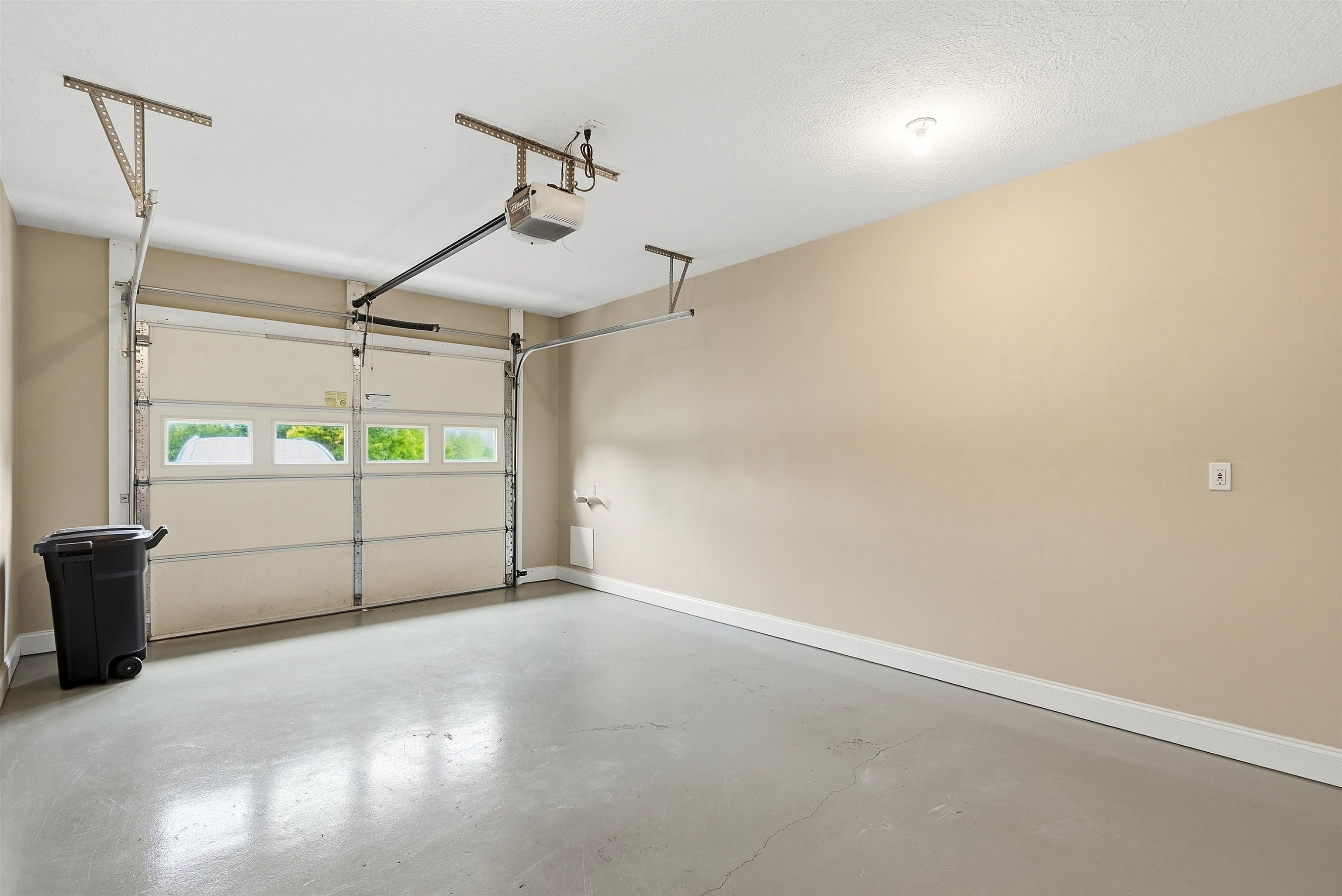 2522 Blossom Trail W Blacksburg VA 24060