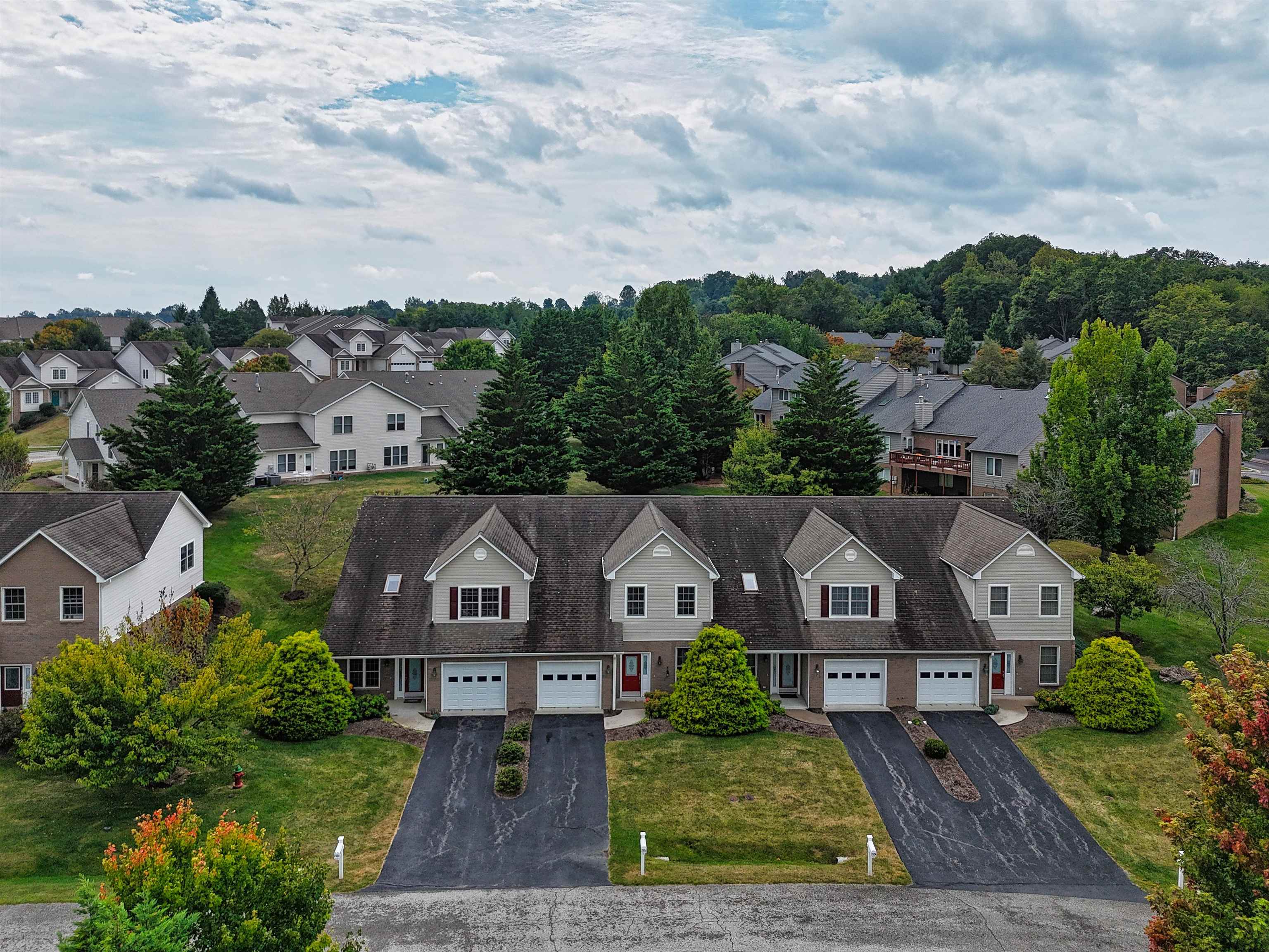 2522 Blossom Trail W Blacksburg VA 24060