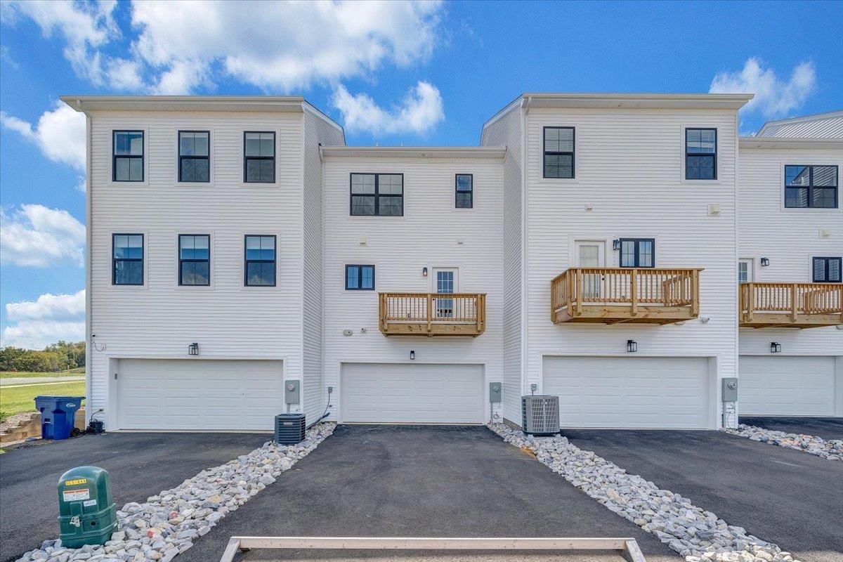 2006 Kyles Way Blacksburg VA 24060