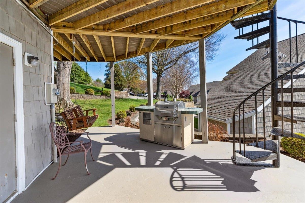1206 Nature Lane Union Hall VA 24176