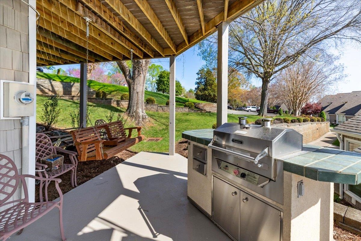 1206 Nature Lane Union Hall VA 24176