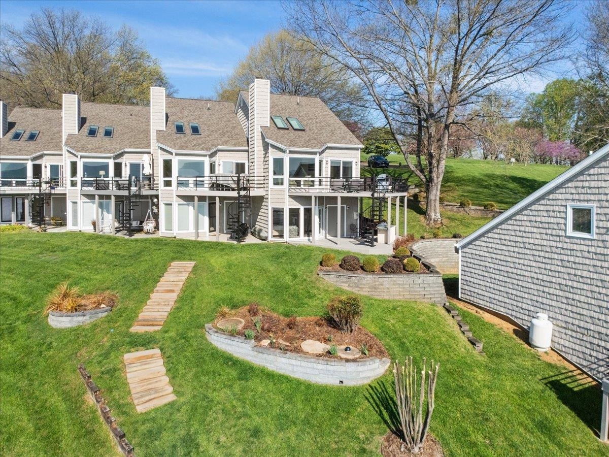1206 Nature Lane Union Hall VA 24176