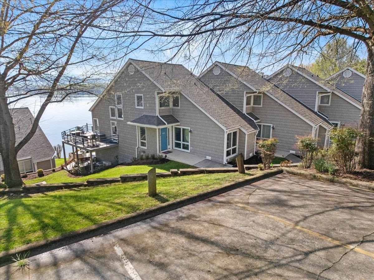 1206 Nature Lane Union Hall VA 24176
