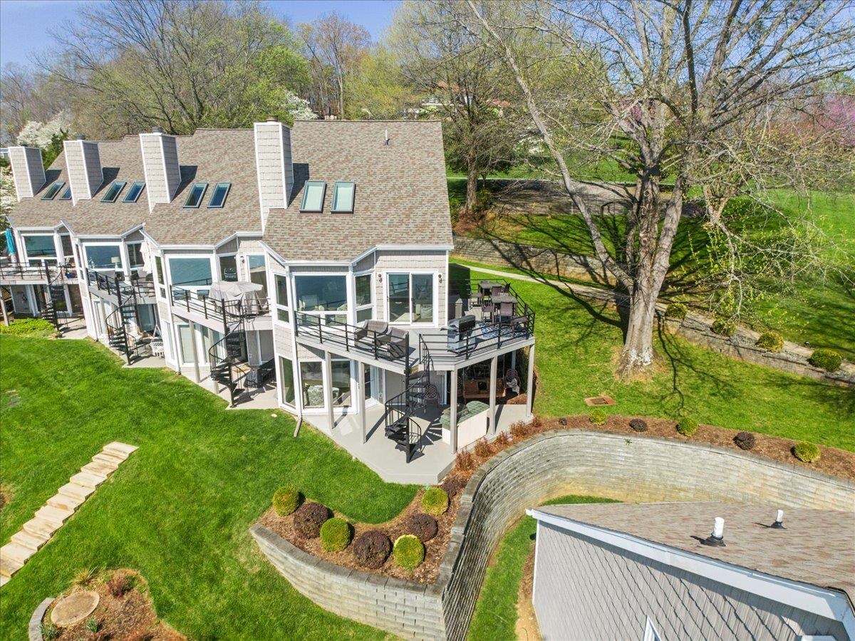 1206 Nature Lane Union Hall VA 24176