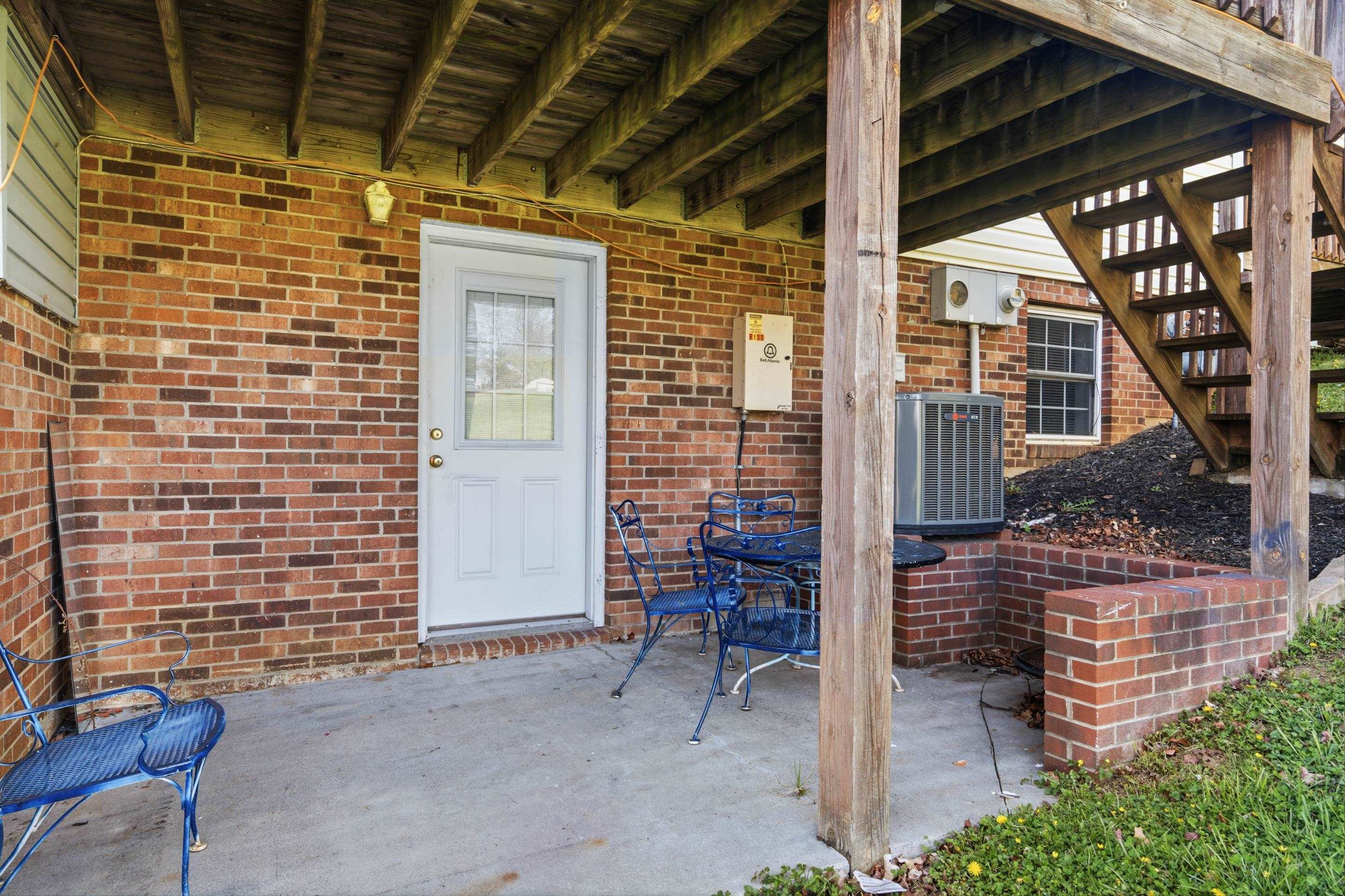 130 Warren Street Christiansburg VA 24073