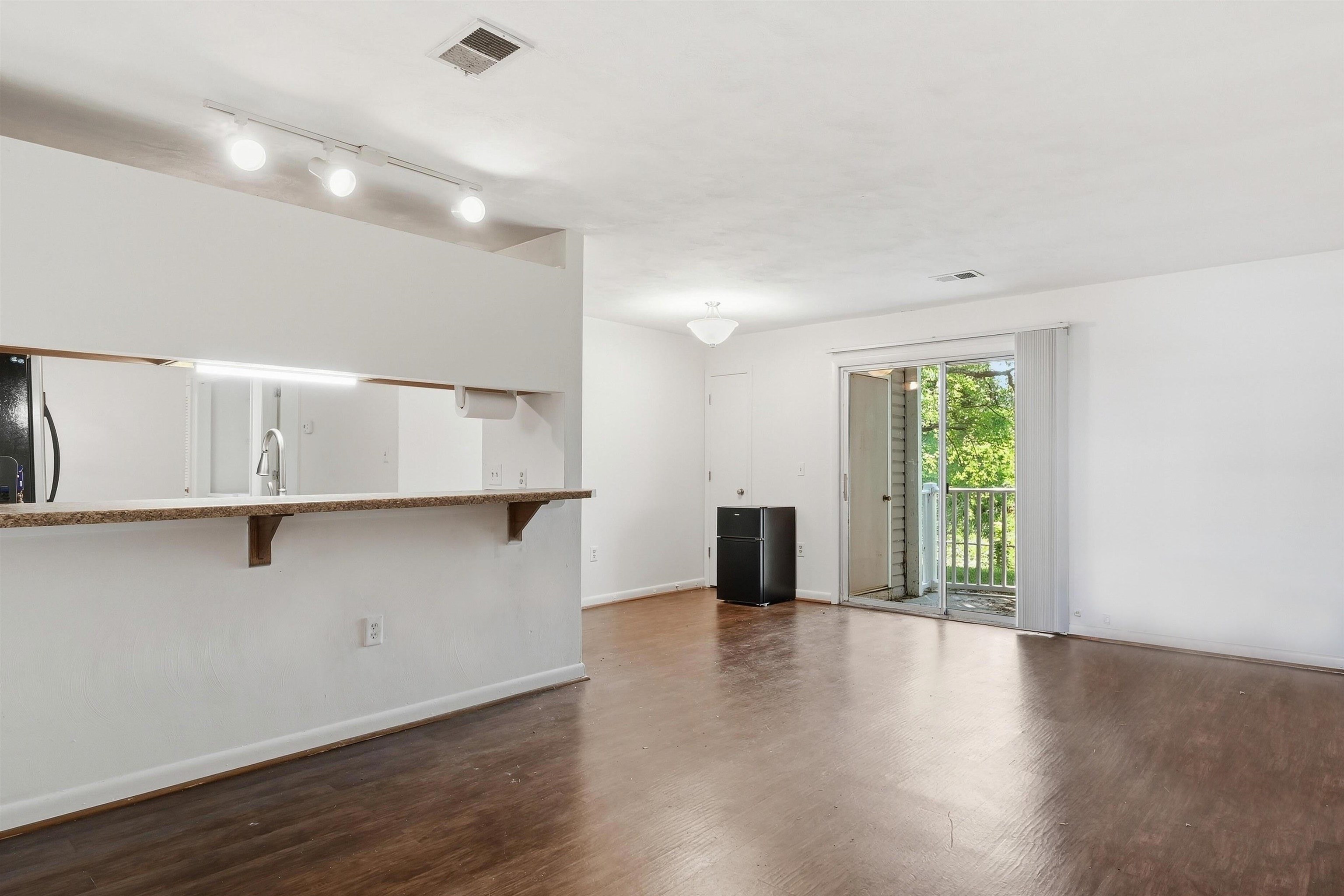 1210 University Terrace Blacksburg VA 24060