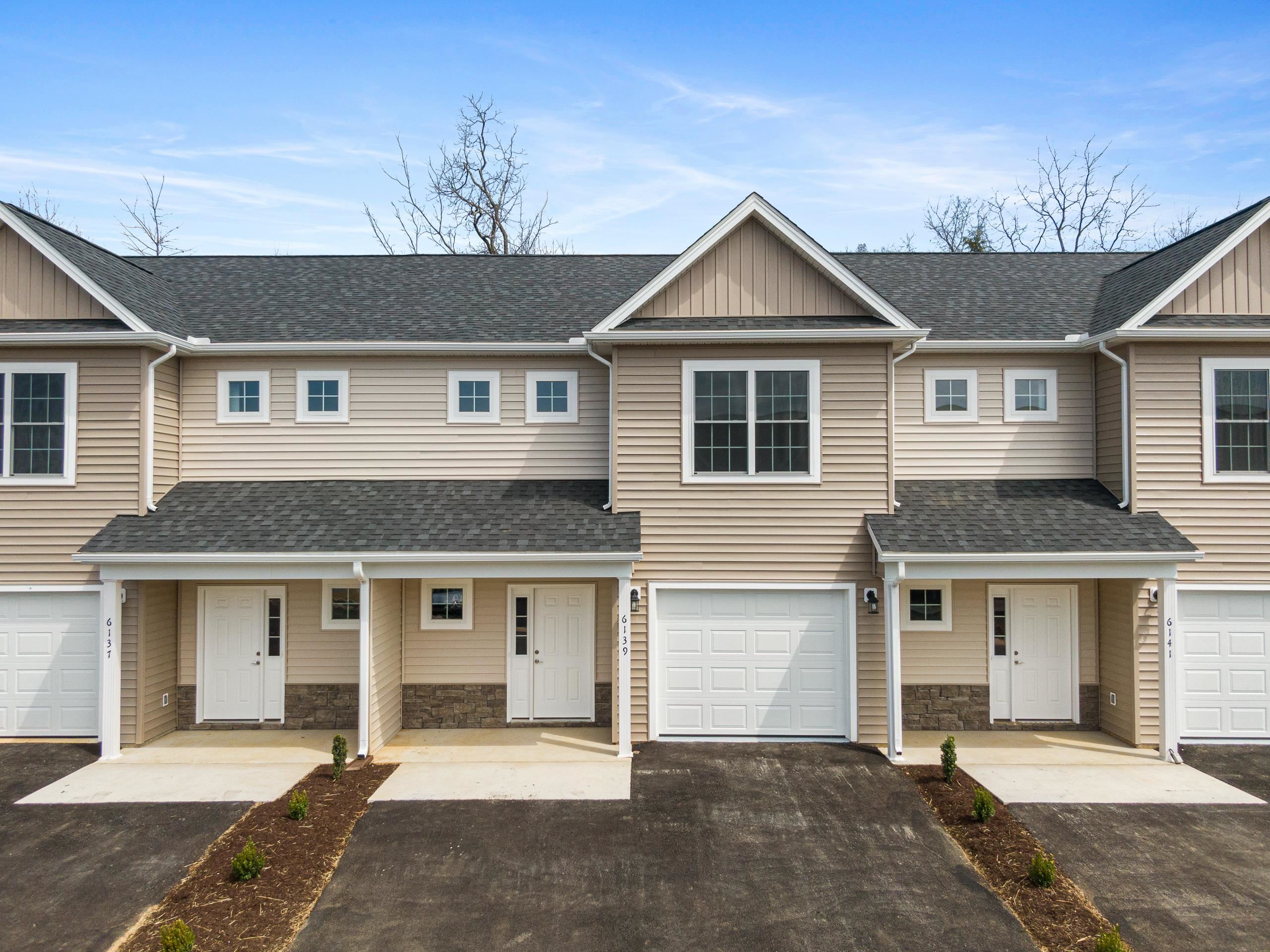 6136 Warren Newcomb Drive Radford VA 24141