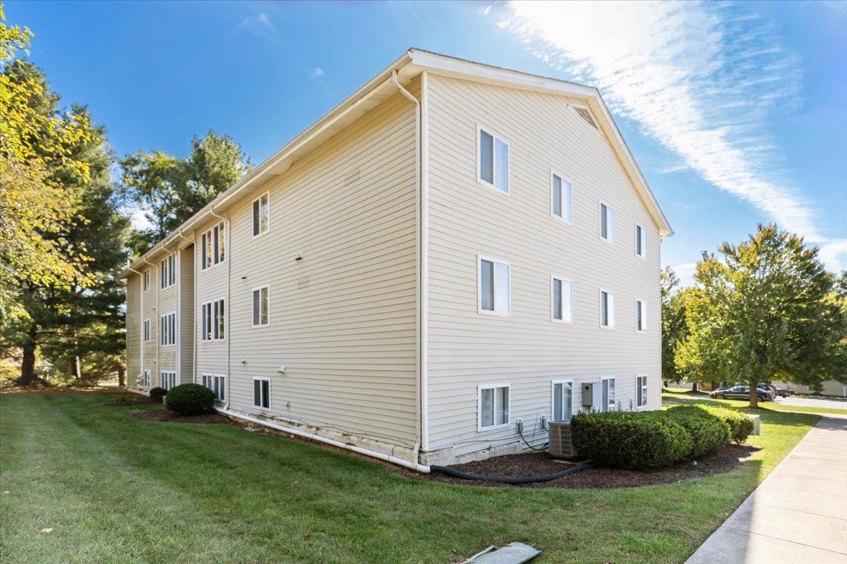 1780 Liberty Lane Blacksburg VA 24060