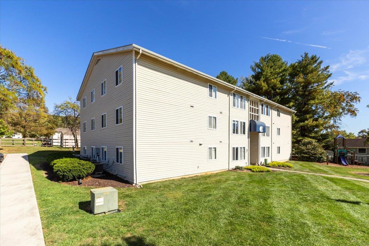 1780 Liberty Lane Blacksburg VA 24060