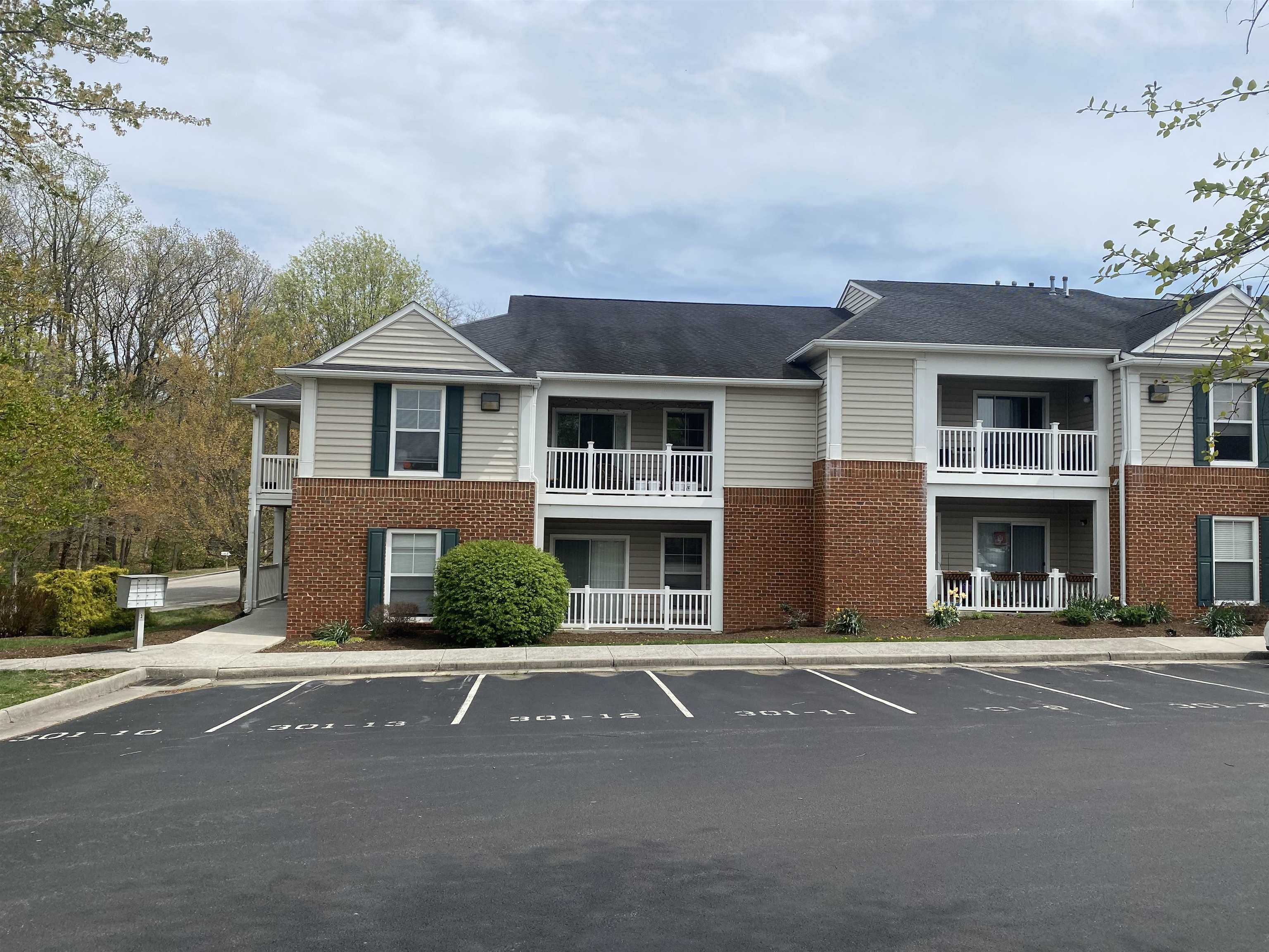 301 Knollwood Drive N Blacksburg VA 24060