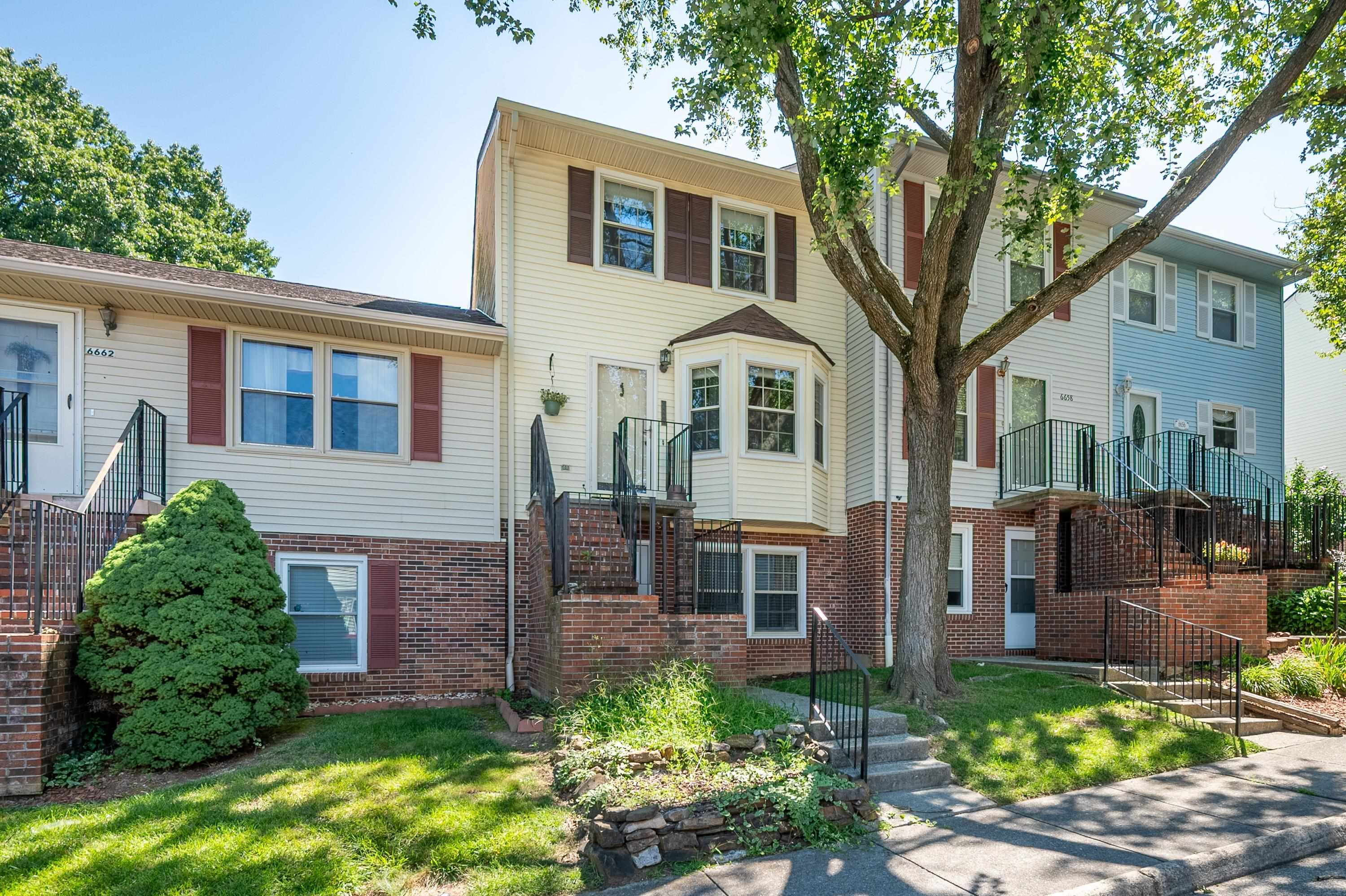 6660 Sagefield Avenue Fairlawn VA 24141