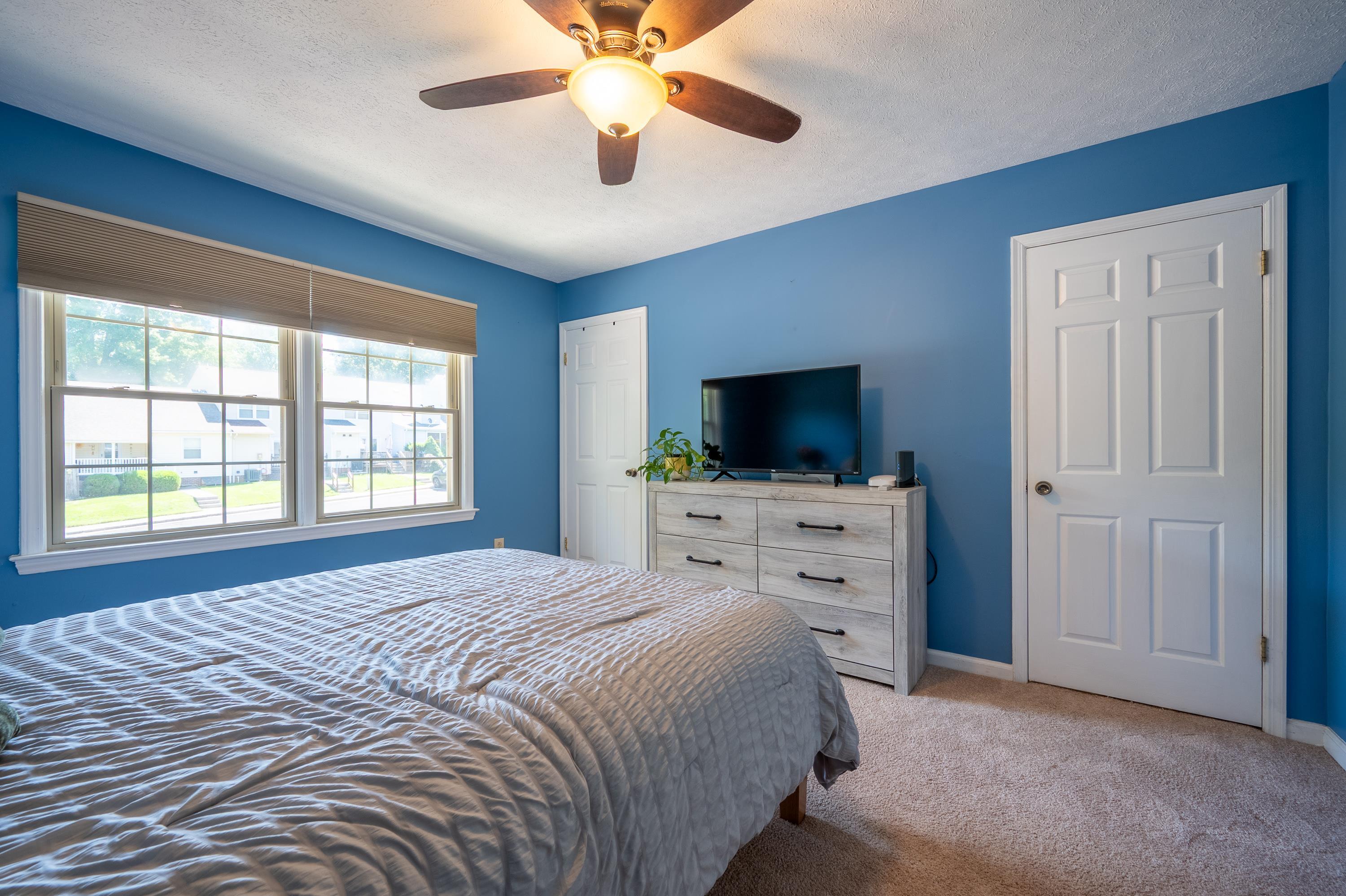 6660 Sagefield Avenue Fairlawn VA 24141