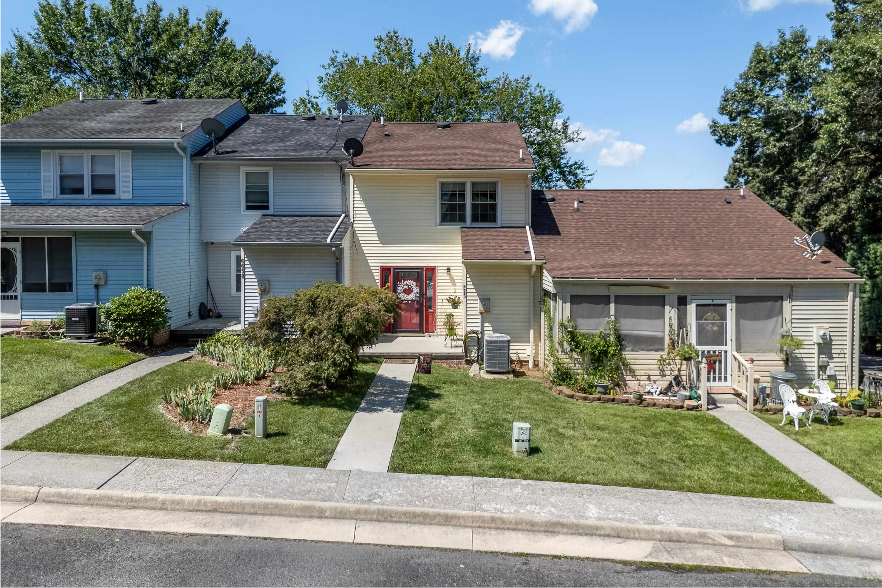 6660 Sagefield Avenue Fairlawn VA 24141