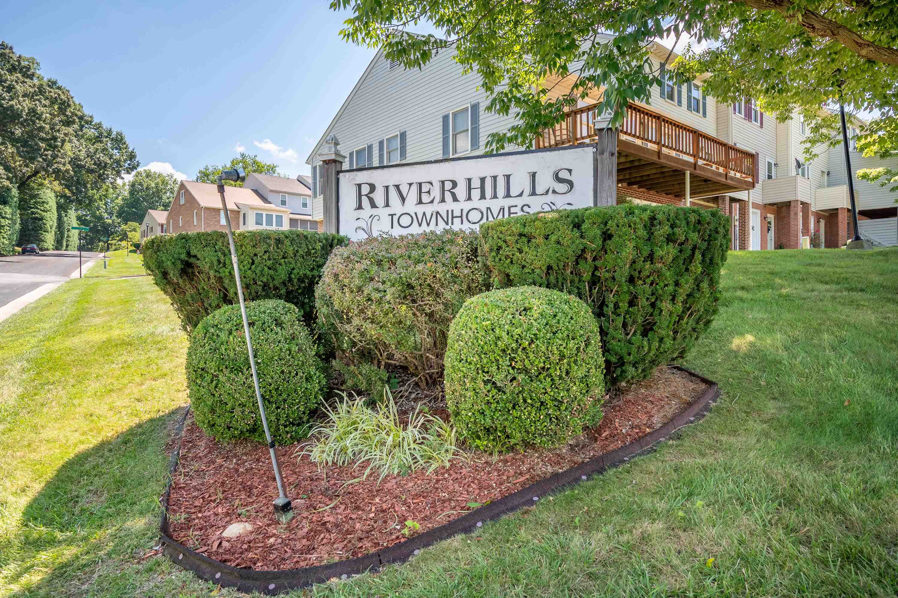 6660 Sagefield Avenue Fairlawn VA 24141