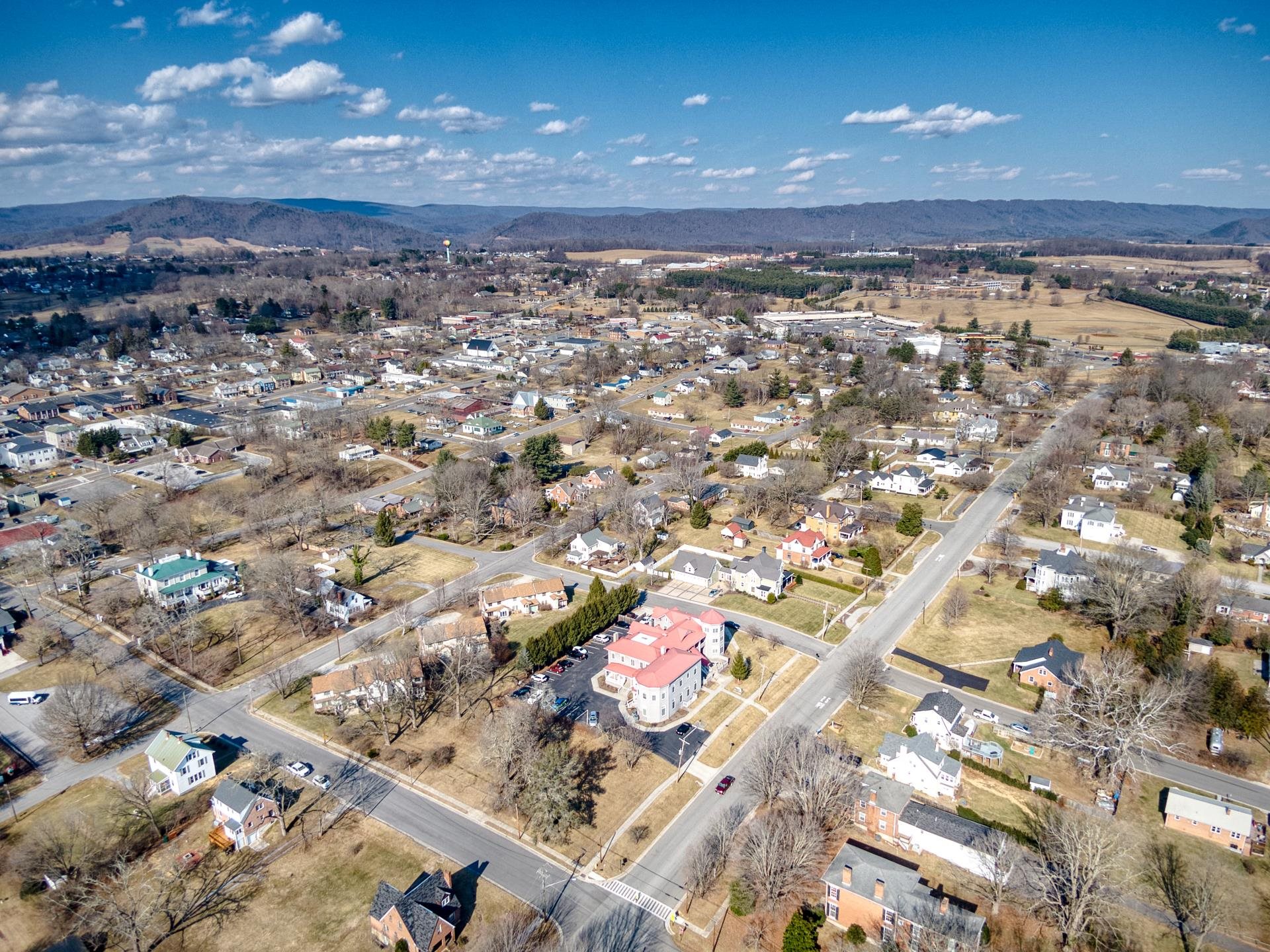 210 E Withers Road Wytheville VA 24382