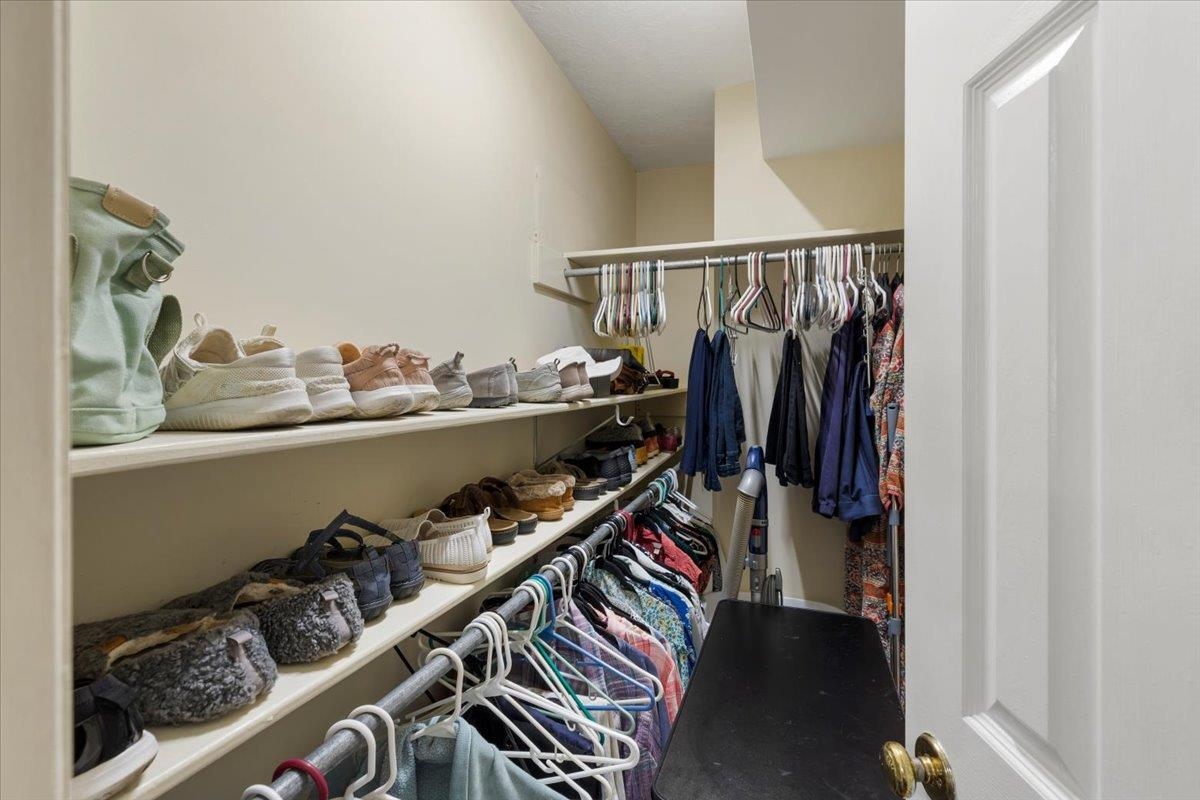 137 Greenbrier Drive Radford VA 24141