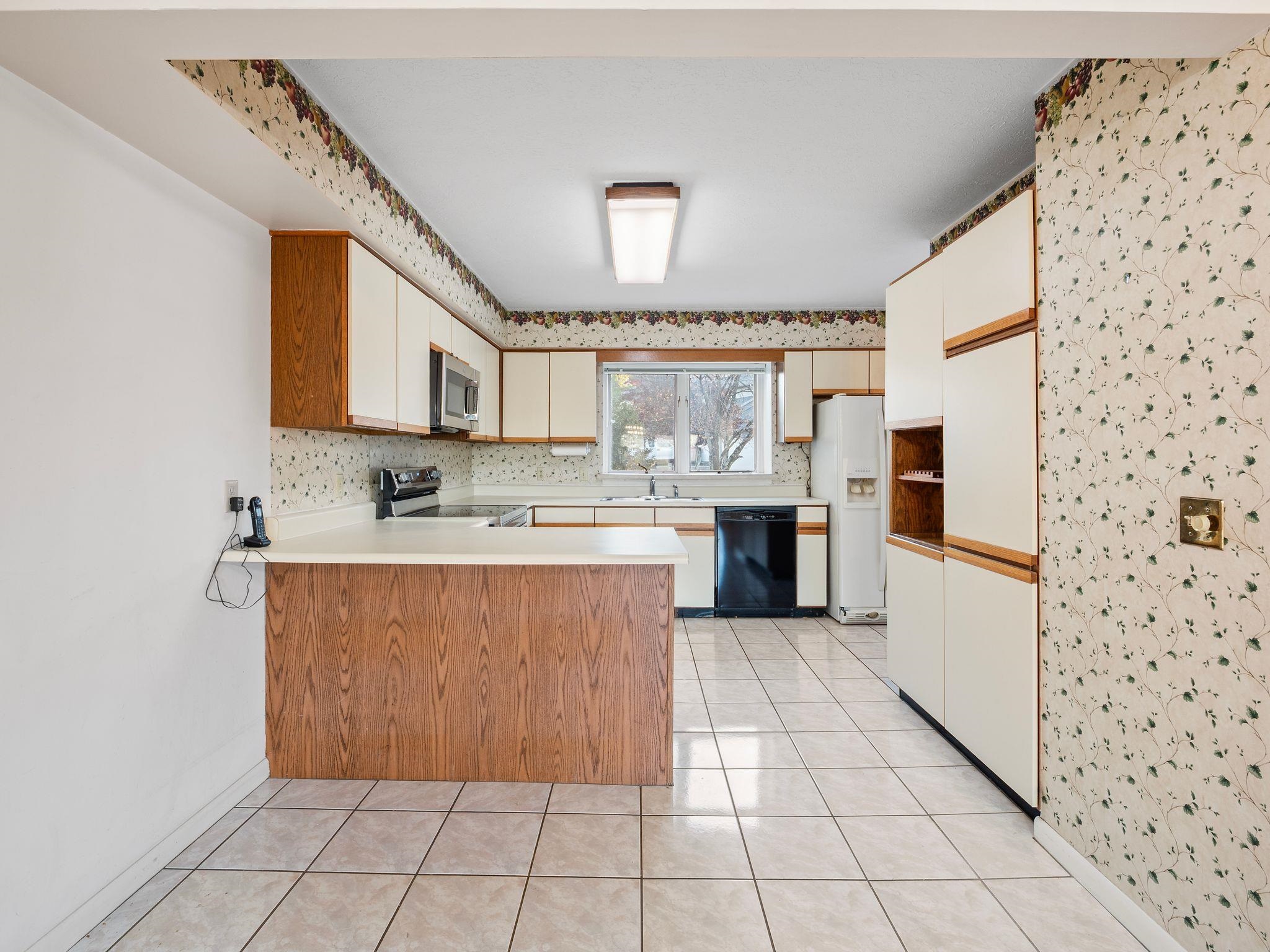 205 Woods Edge Court Blacksburg VA 24060
