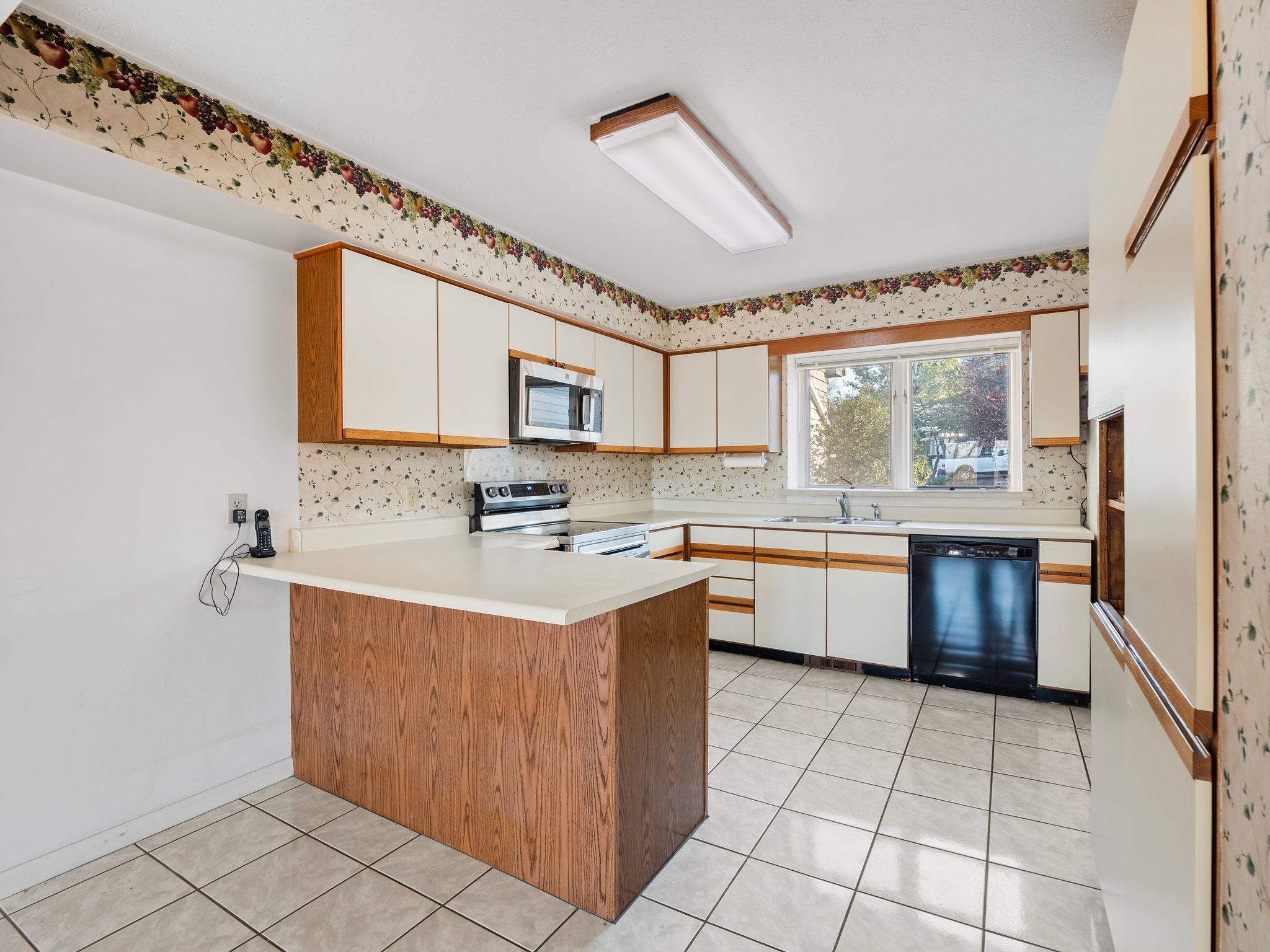 205 Woods Edge Court Blacksburg VA 24060