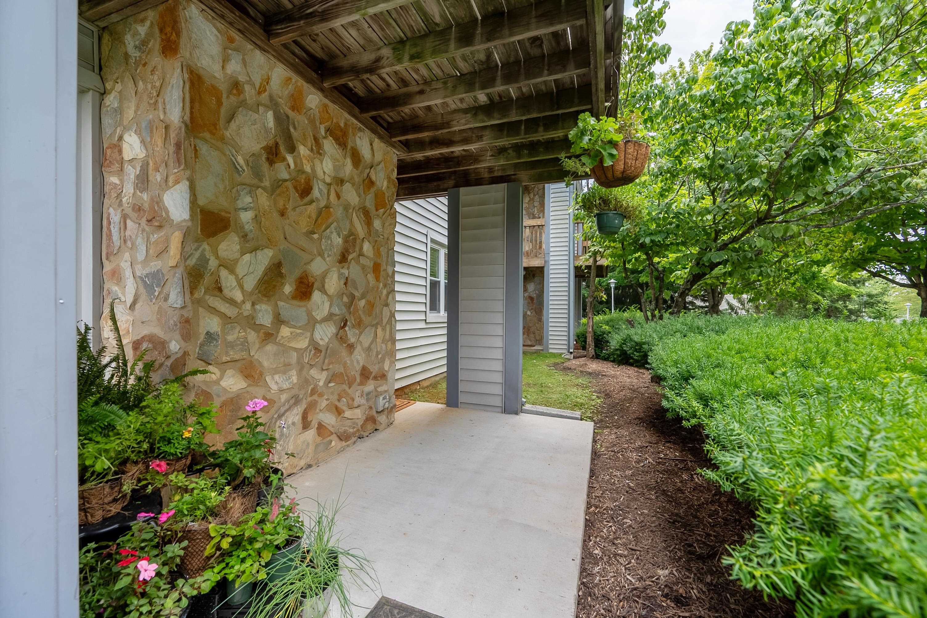 1316 Henry Lane Blacksburg VA 24060