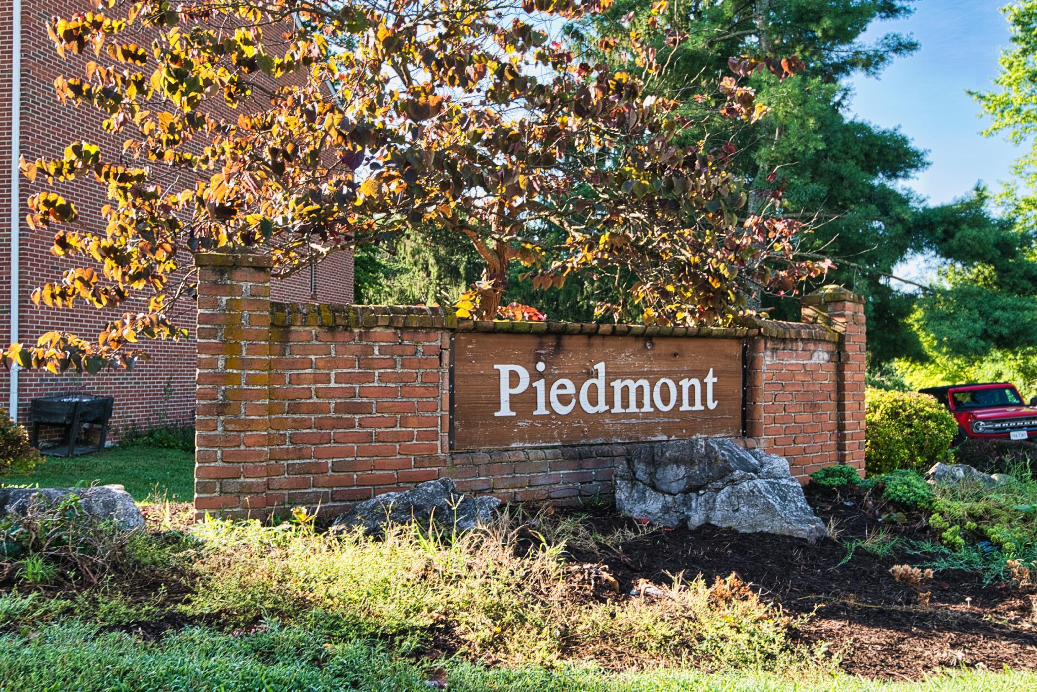 1743 Donlee Drive Blacksburg VA 24060