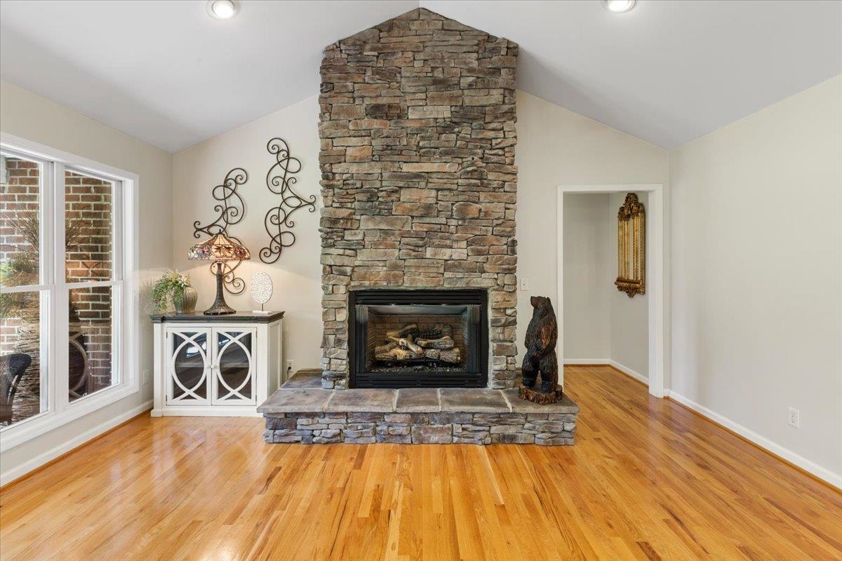 398 Penvir Road Narrows VA 24124