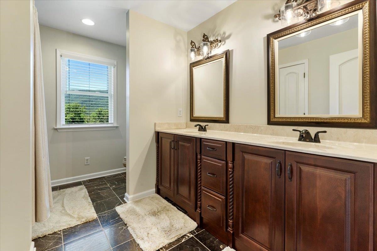 398 Penvir Road Narrows VA 24124