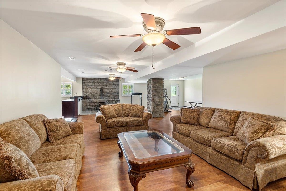 398 Penvir Road Narrows VA 24124