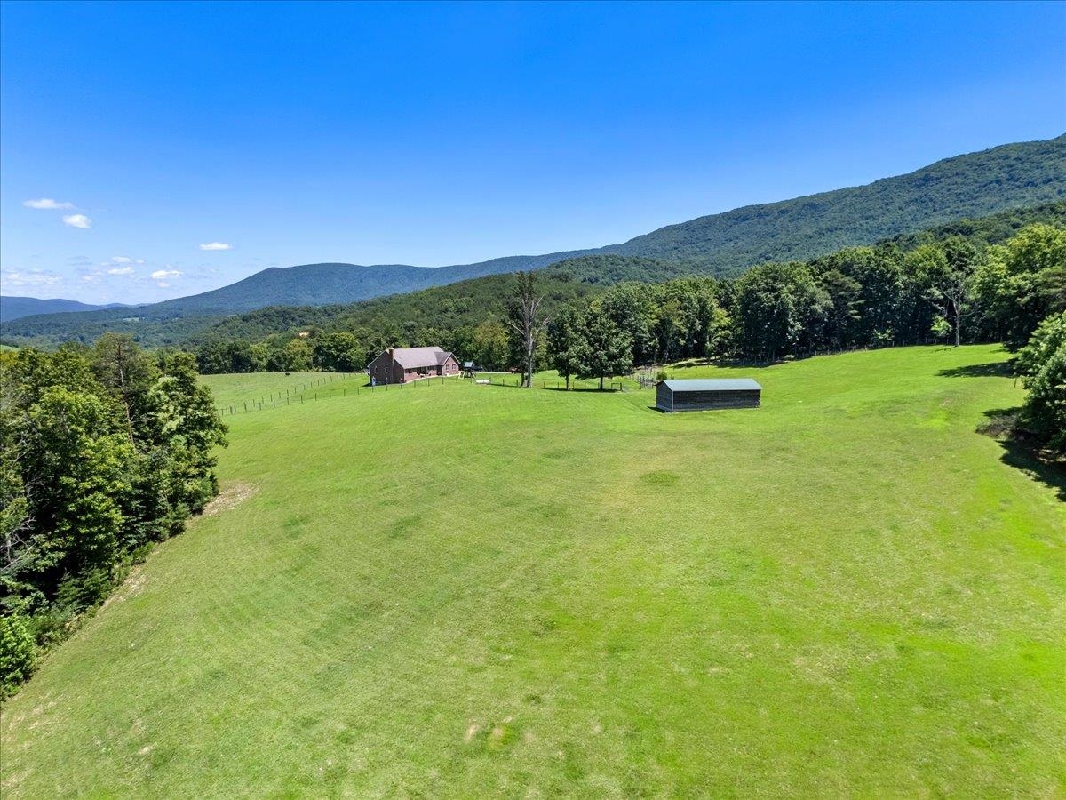 398 Penvir Road Narrows VA 24124