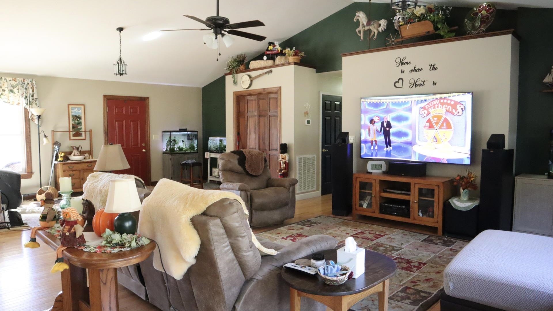 1247 Cannady School Road SE Floyd VA 24091