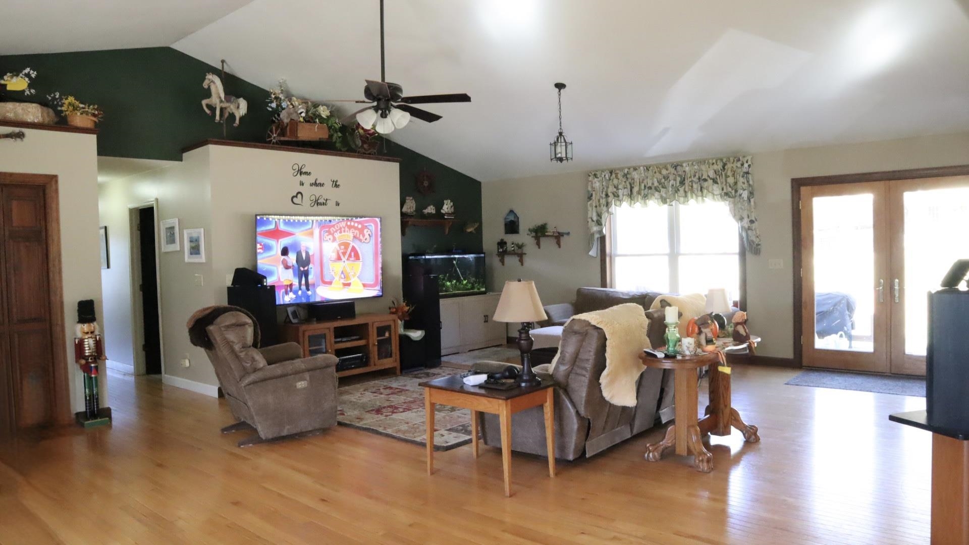 1247 Cannady School Road SE Floyd VA 24091