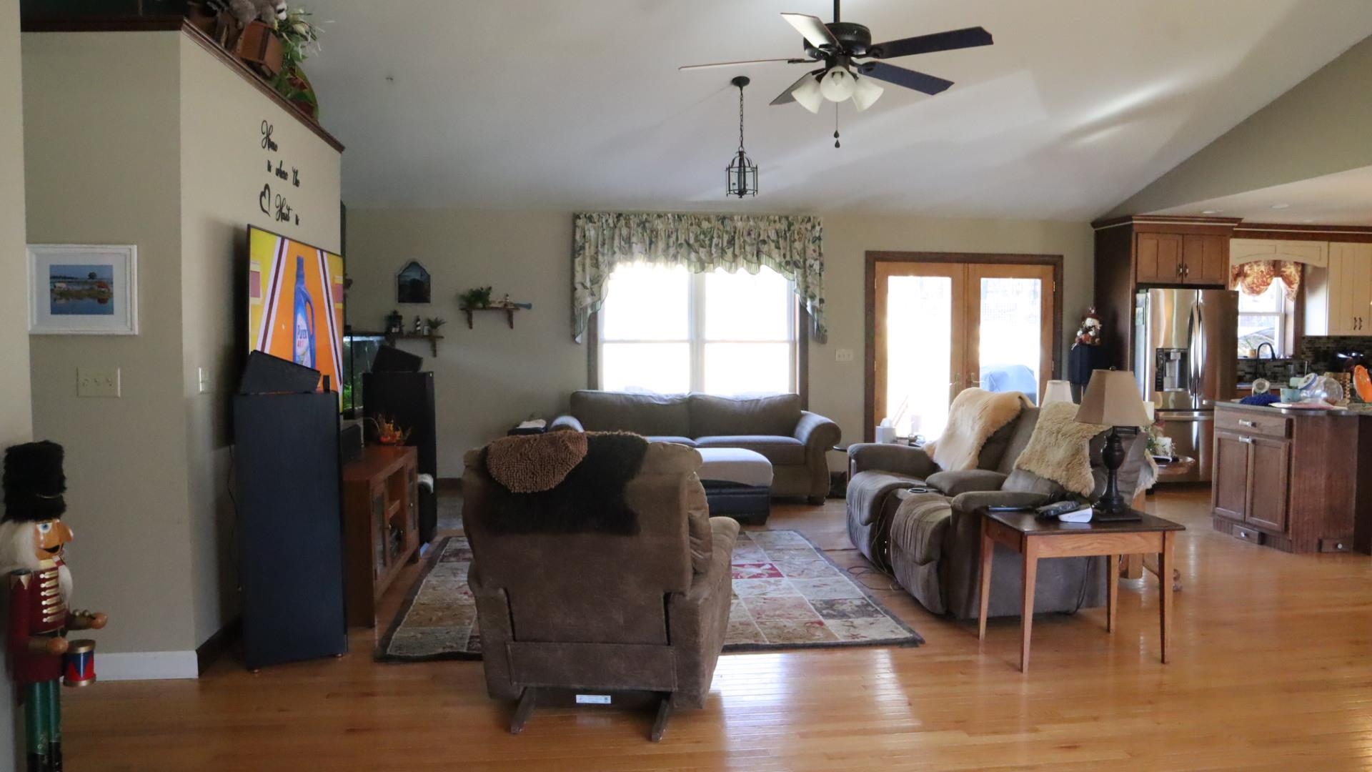 1247 Cannady School Road SE Floyd VA 24091