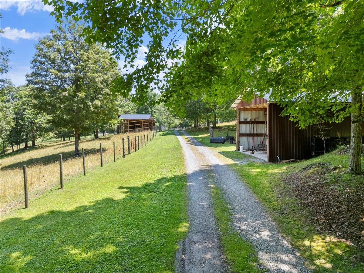 398 Penvir Road Narrows VA 24124