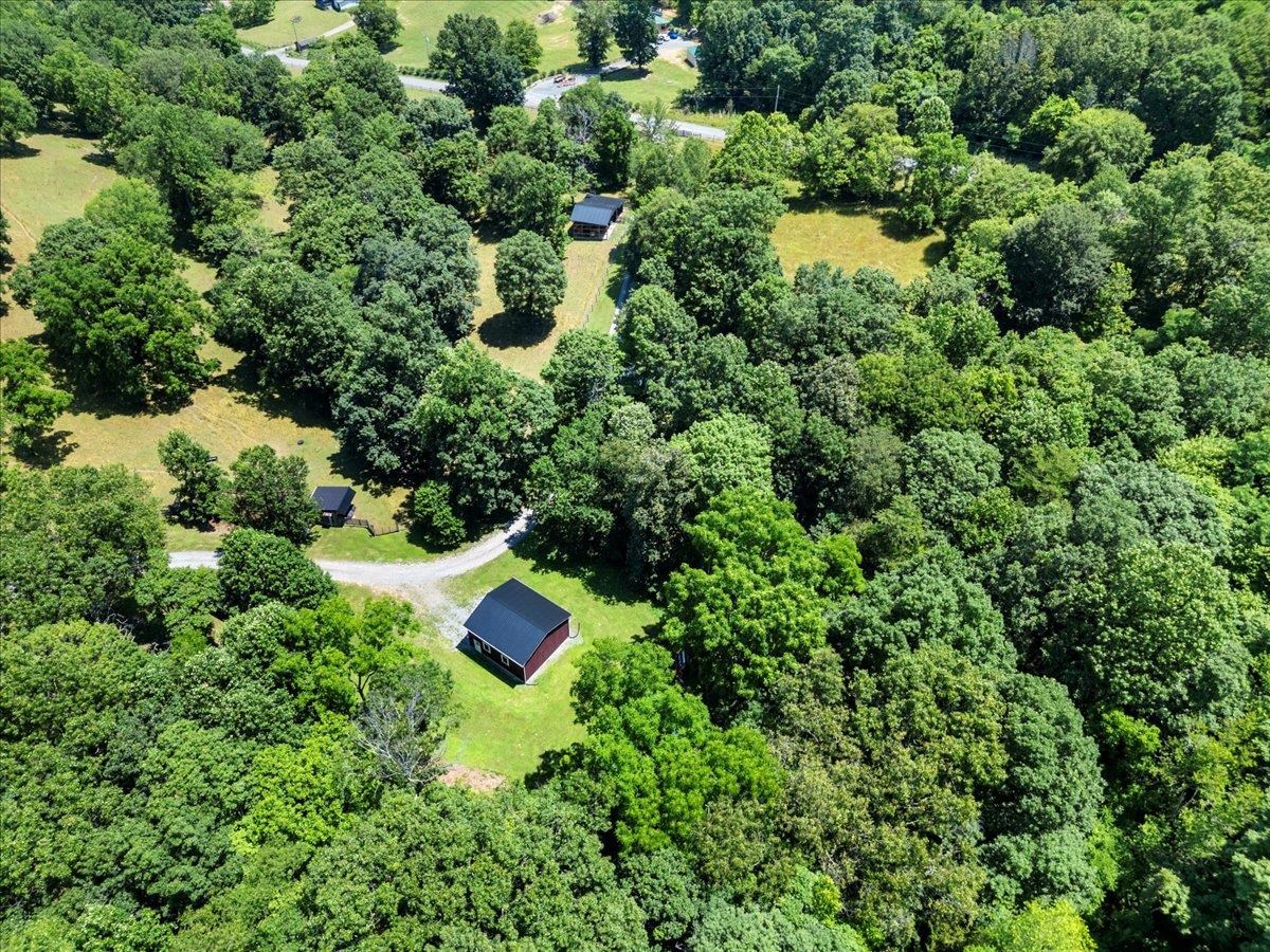 398 Penvir Road Narrows VA 24124