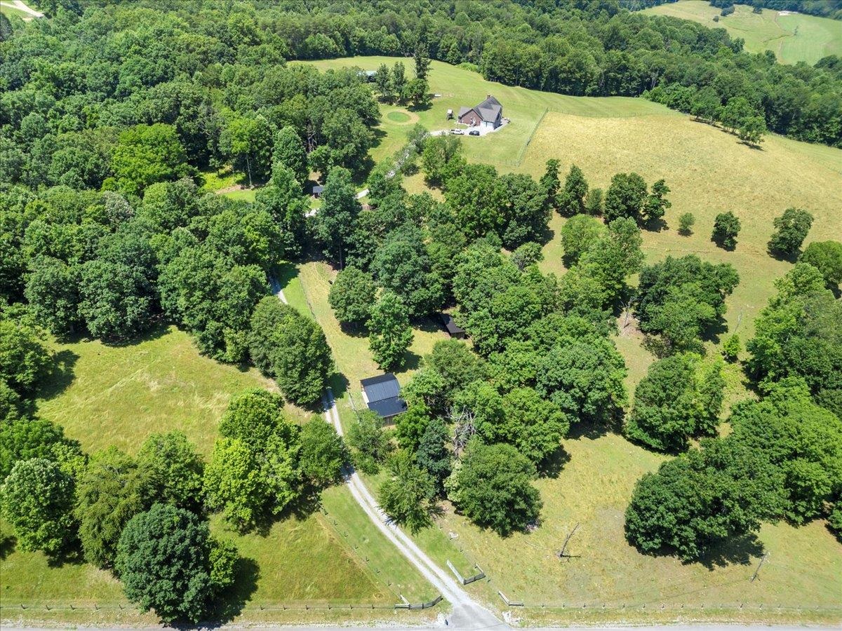 398 Penvir Road Narrows VA 24124