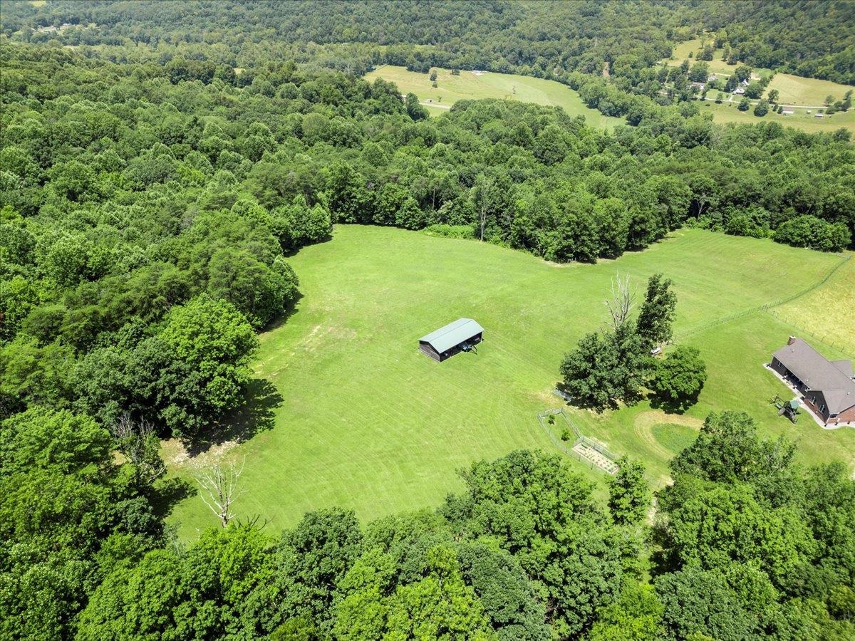 398 Penvir Road Narrows VA 24124