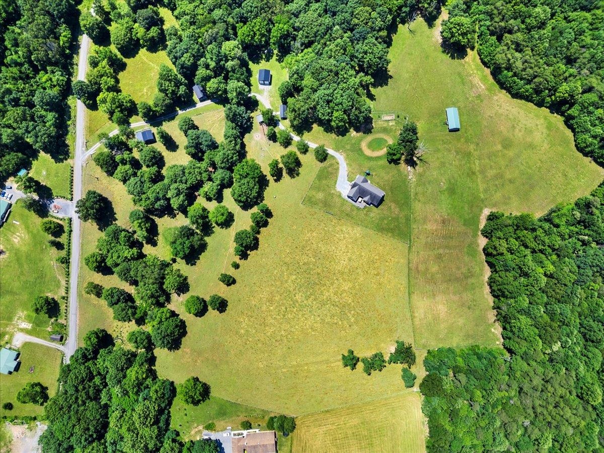 398 Penvir Road Narrows VA 24124